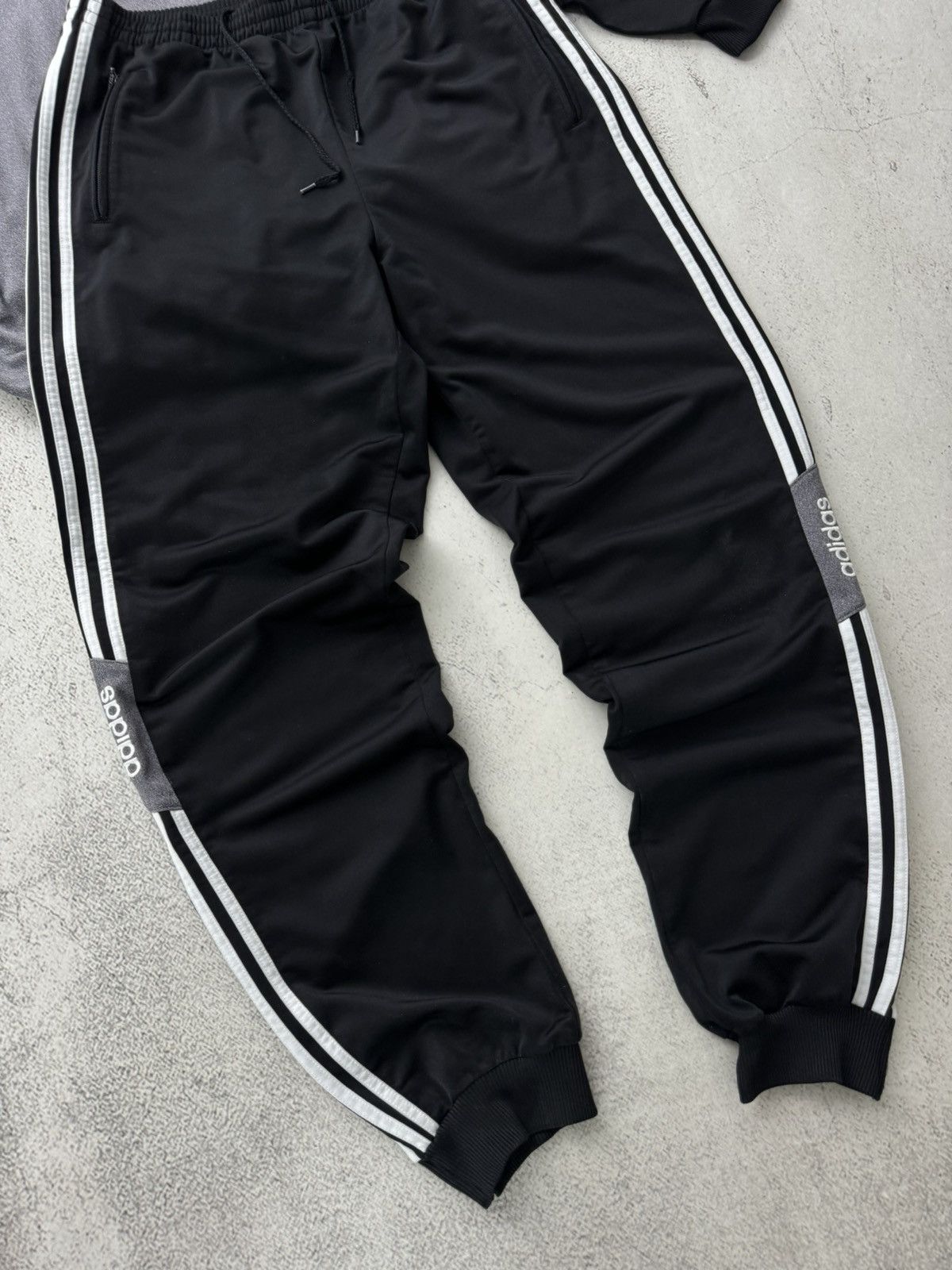 Adidas × Vintage Adidas Vintage Retro Track Suit Size US L / EU 52-54 / 3 - 6 Thumbnail