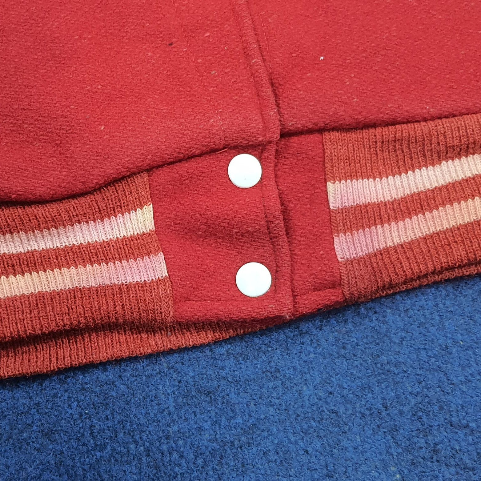 Vintage Vintage 70s Melville Letterman Jacket Red Wool Jacket C304N8 Size US S / EU 44-46 / 1 - 10 Thumbnail