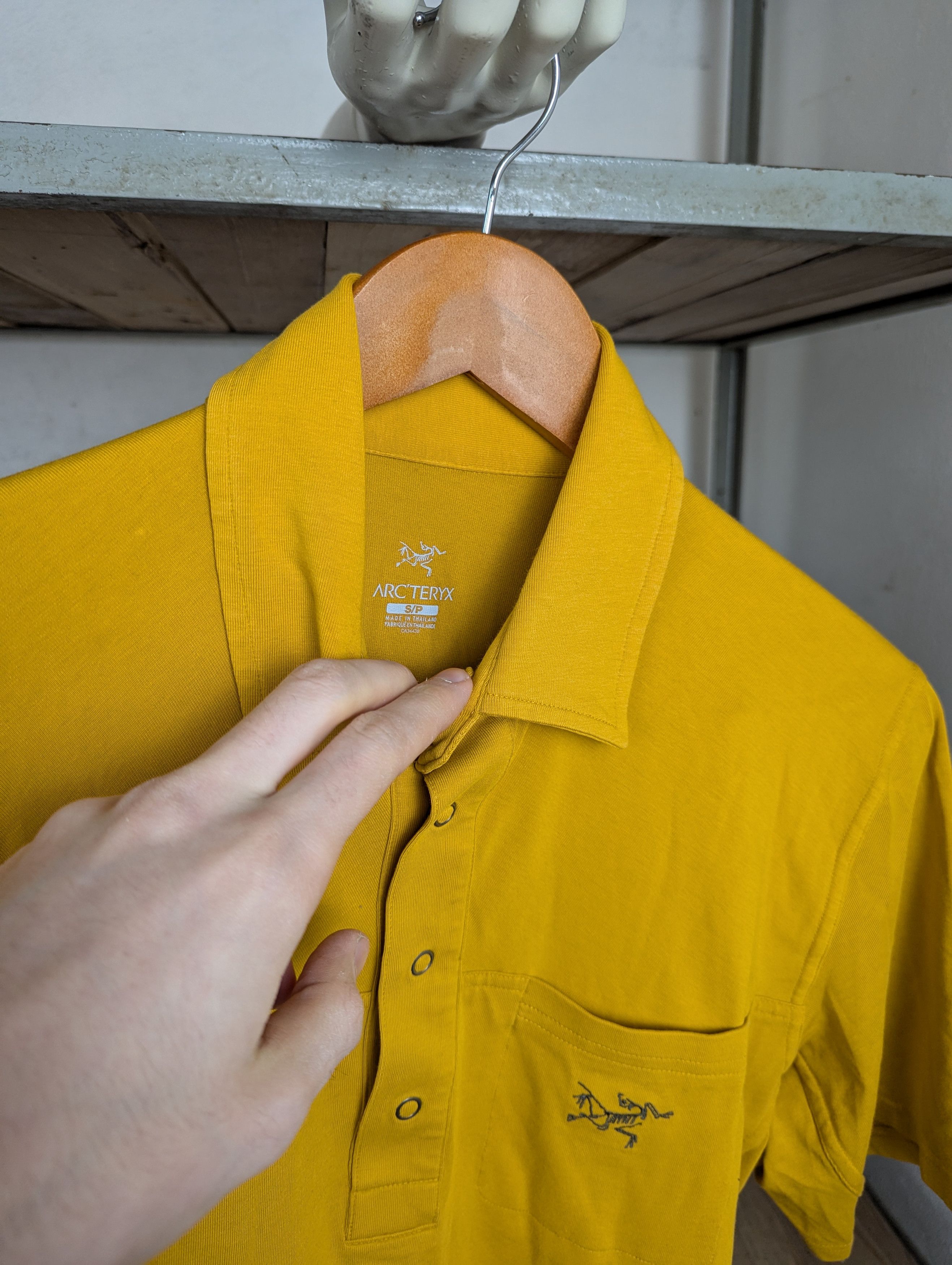 Arc'teryx × Vintage Arc'teryx Mustard Yellow Polo Shirt – Size S Size US S / EU 44-46 / 1 - 3 Thumbnail