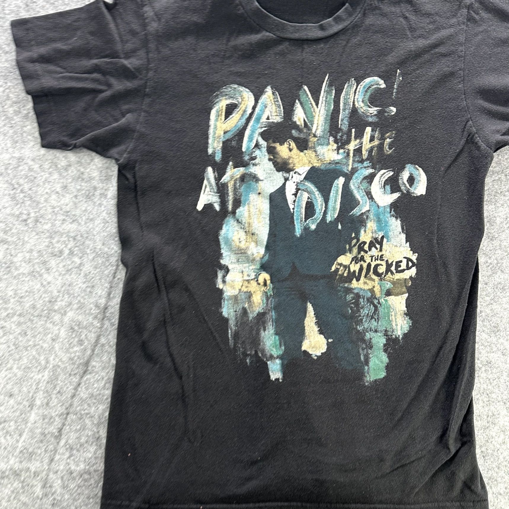 Tultex Panic At The Disco Shirt Mens Small Black Pray for the Wicked Band Tour Tee Music Size US S / EU 44-46 / 1 - 5 Thumbnail