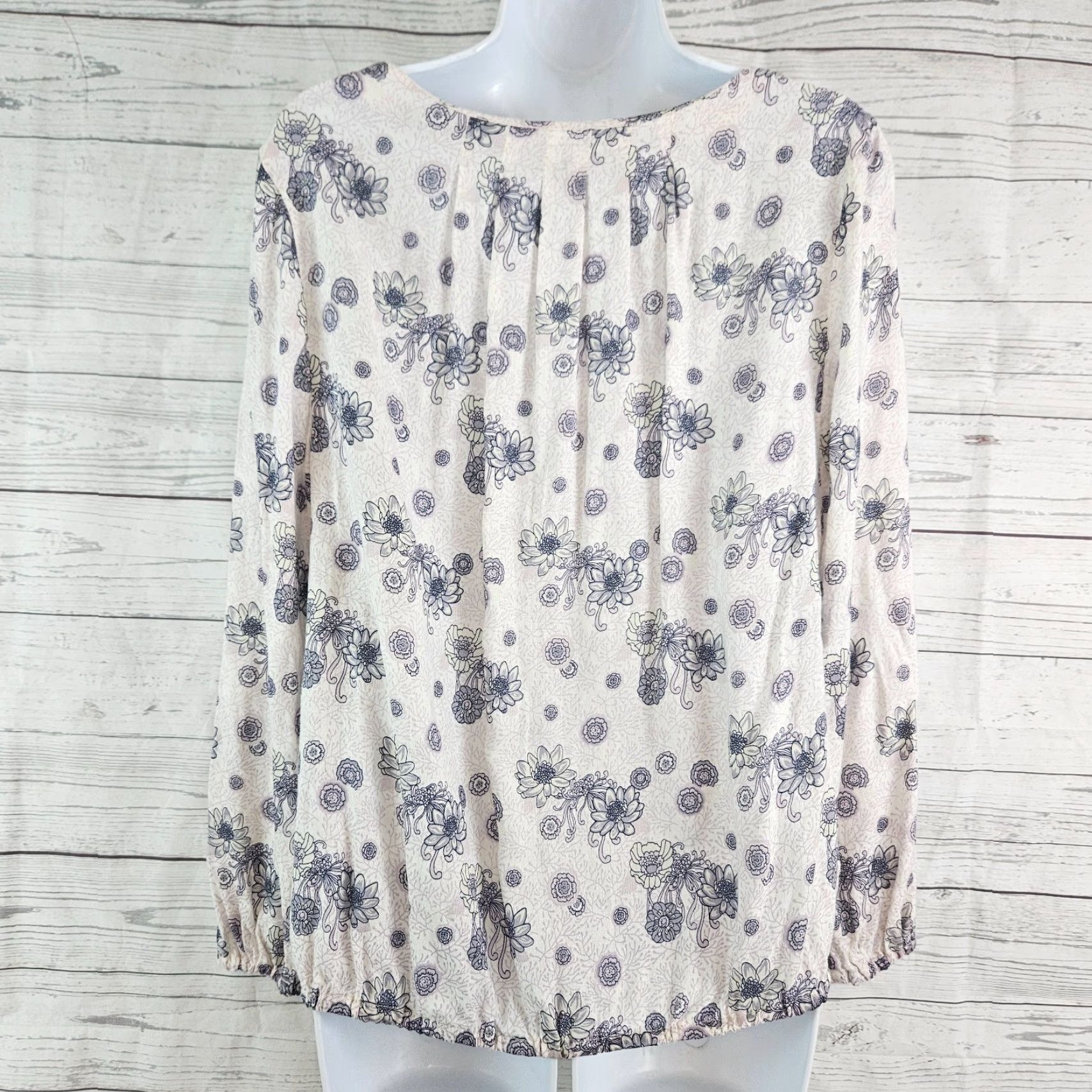 Lucky Brand Lucky Brand Womens Top Blouse Size M Purple Floral Long Sleeve Viscose Size M / US 6-8 / IT 42-44 - 3 Thumbnail