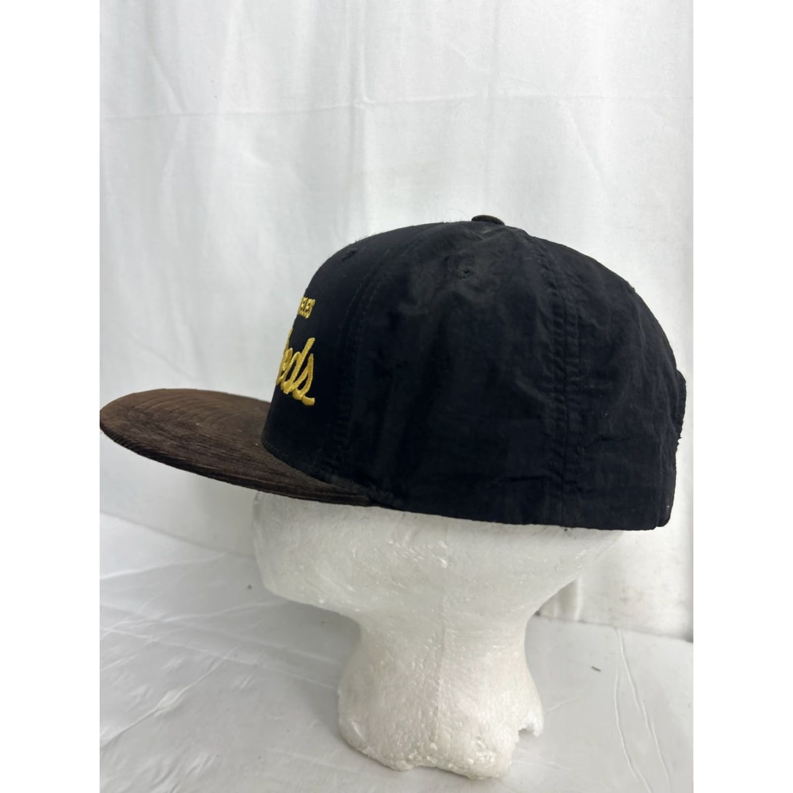 The Hundreds VINTAGE The Hundreds Los Angeles Black Gold Brown Cap Corduroy Brim Bomb Strap Back Size ONE SIZE - 5 Thumbnail
