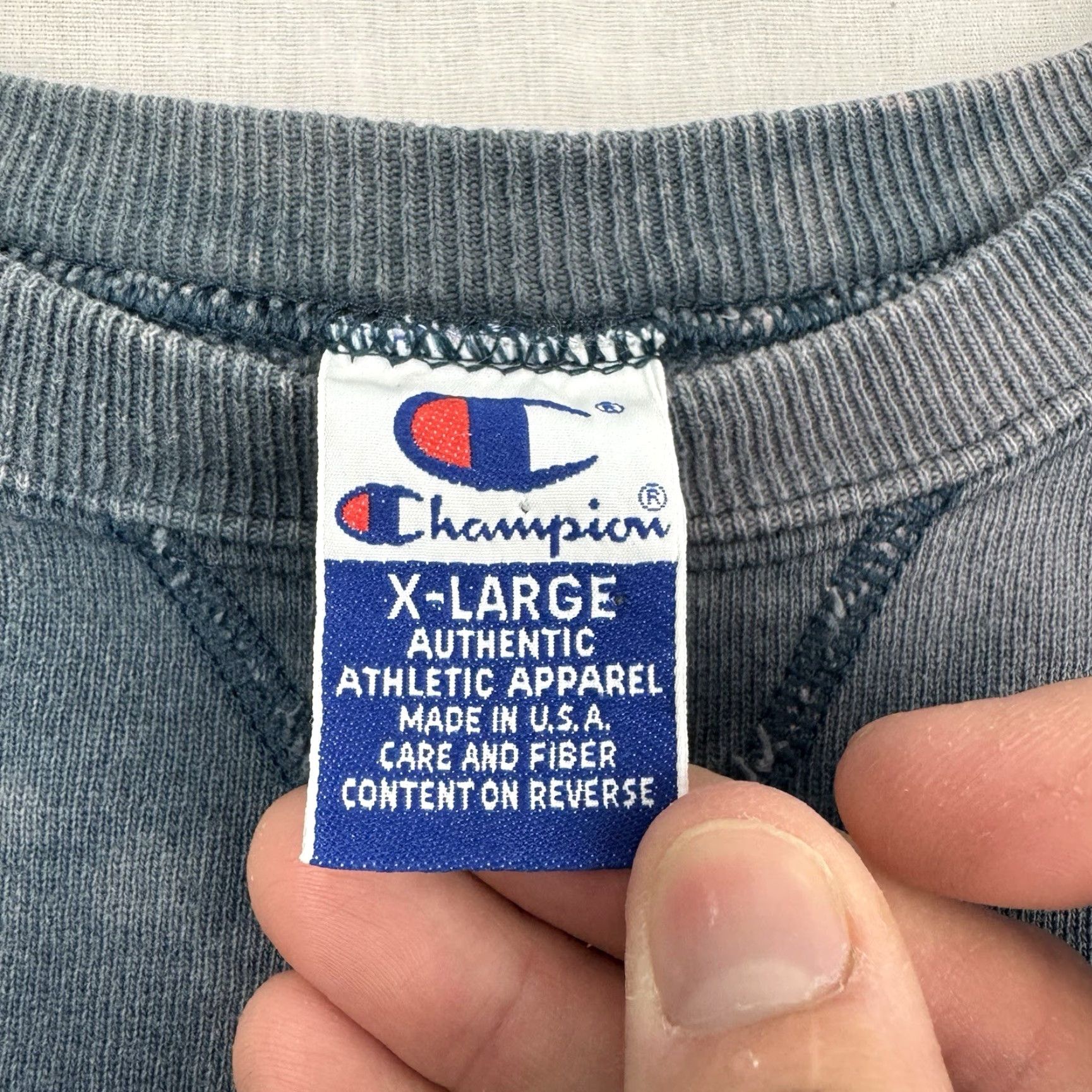 Champion VINTAGE Champion Sweatshirt Adult XL Blue 90s Crewneck Pullover Mens Size US XL / EU 56 / 4 - 3 Thumbnail