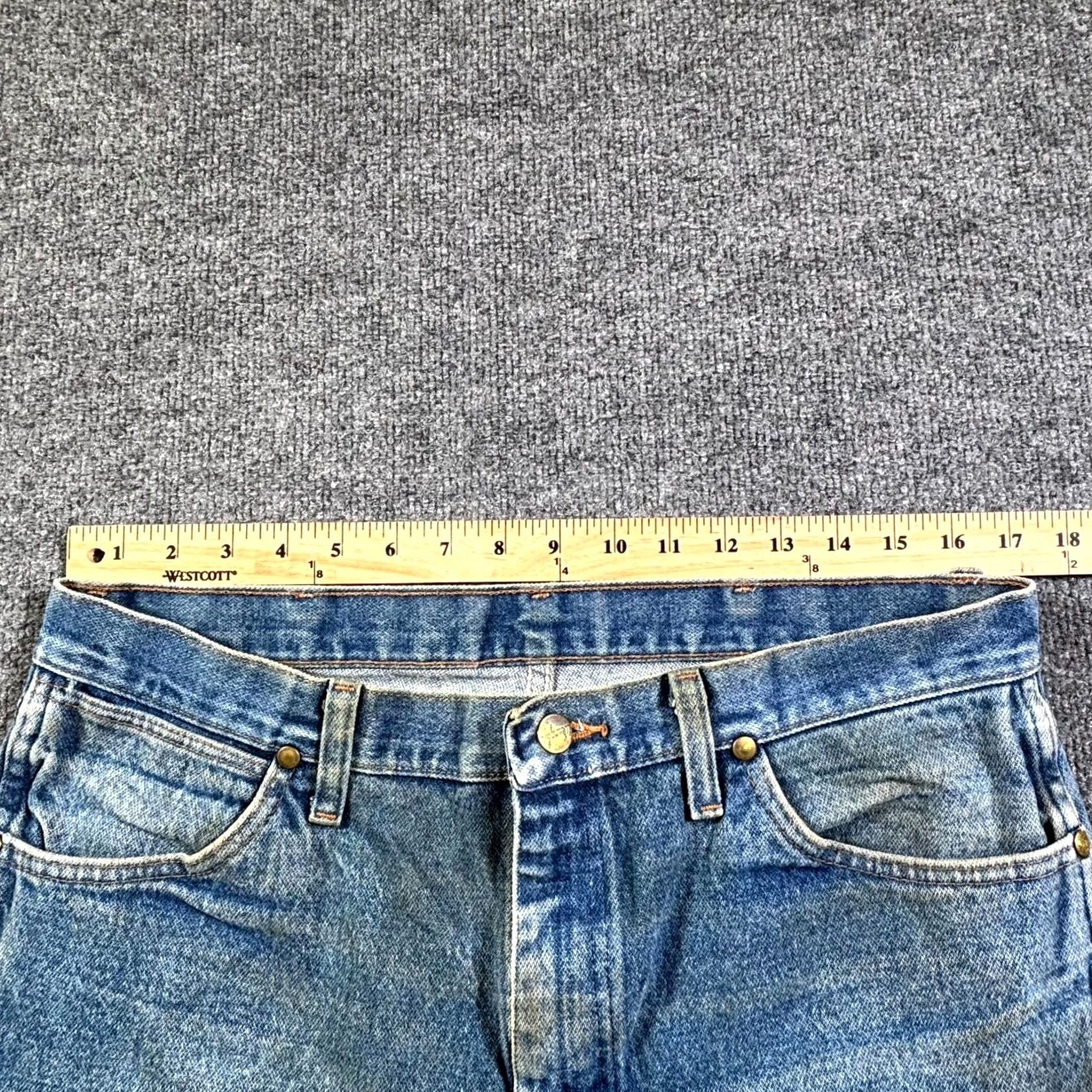 Wrangler Wrangler Cowboy Cut Straight Jeans Men's 35x32 Blue Denim Cotton Faded Workwear Size US 35 - 7 Thumbnail