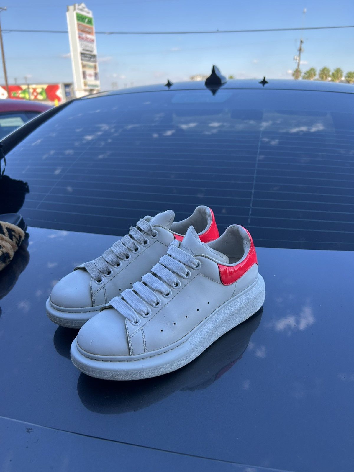 Alexander McQueen Alexander mcqueen white/pink Size US 8 / IT 38 - 3 Thumbnail