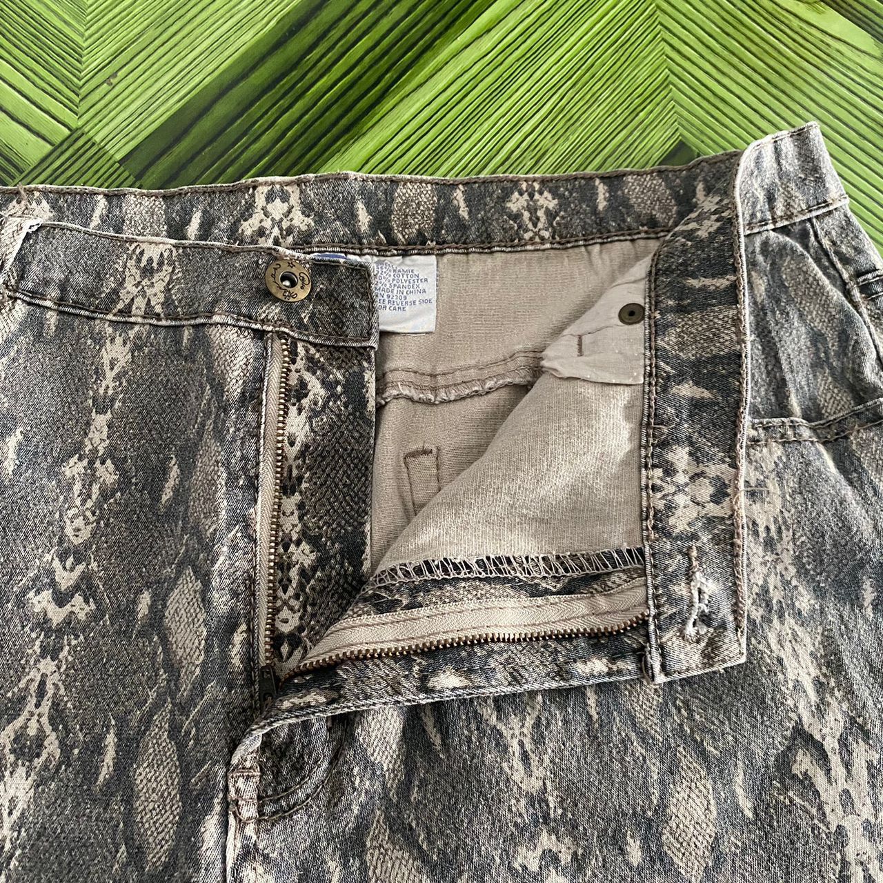Vintage VINTAGE DIANE GILMAN PANTS SNAKESKIN PRINTED SIZE 16 Size 35" - 4 Thumbnail