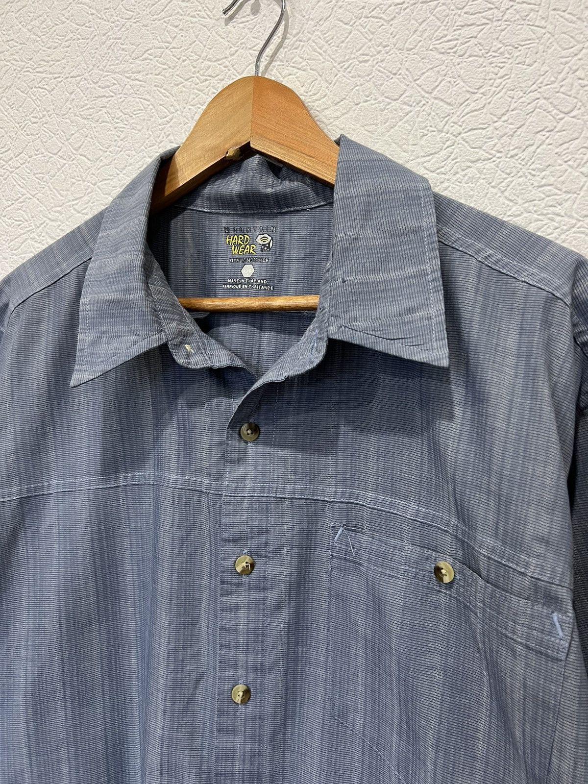 Mountain Hardwear Mountain Hardwear Blue Shirt Button Up Mens Size US L / EU 52-54 / 3 - 2 Thumbnail