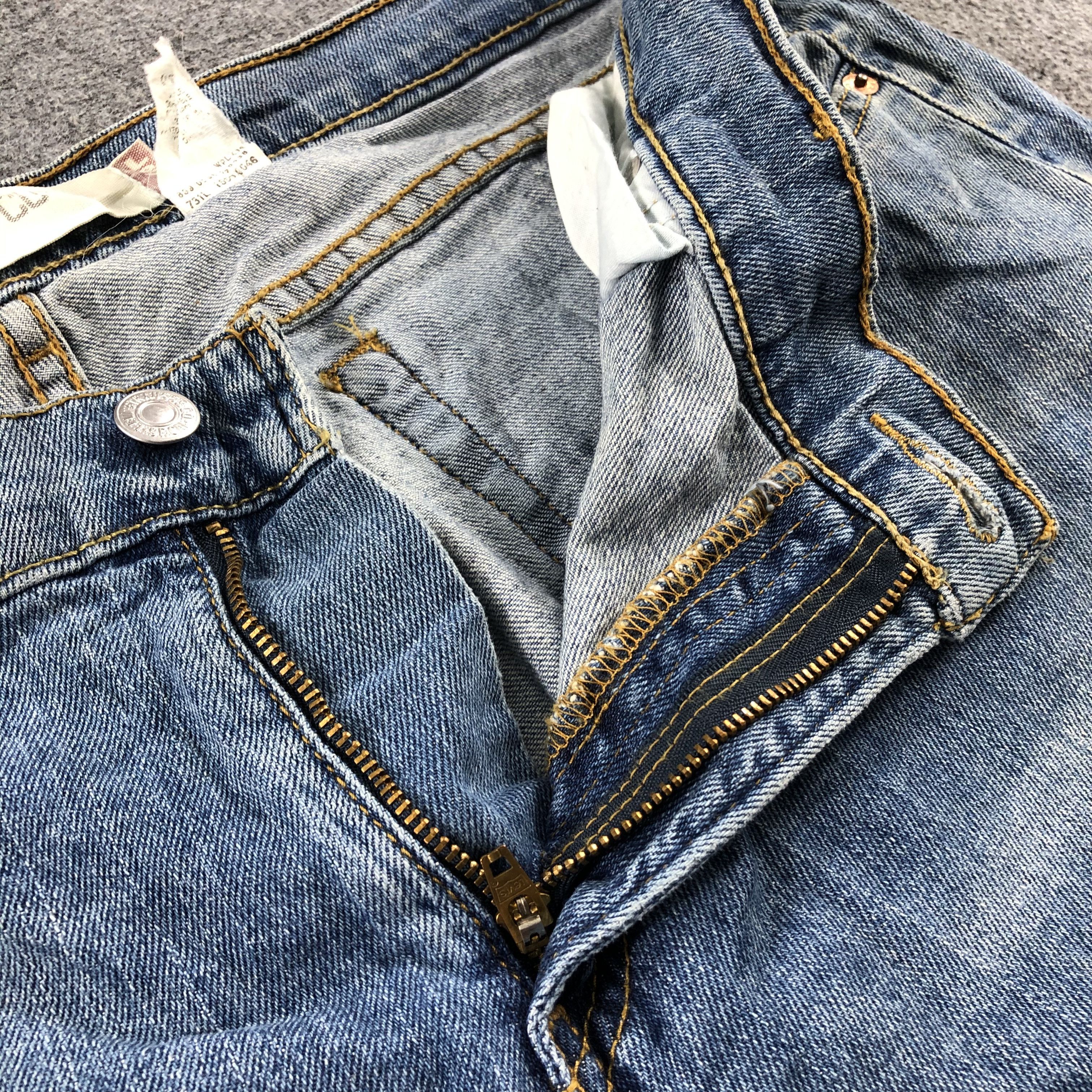 Levi's Vintage Blue Wash Levis 515 Flare Jeans-J2557 Size US 36 / EU 52 - 7 Thumbnail