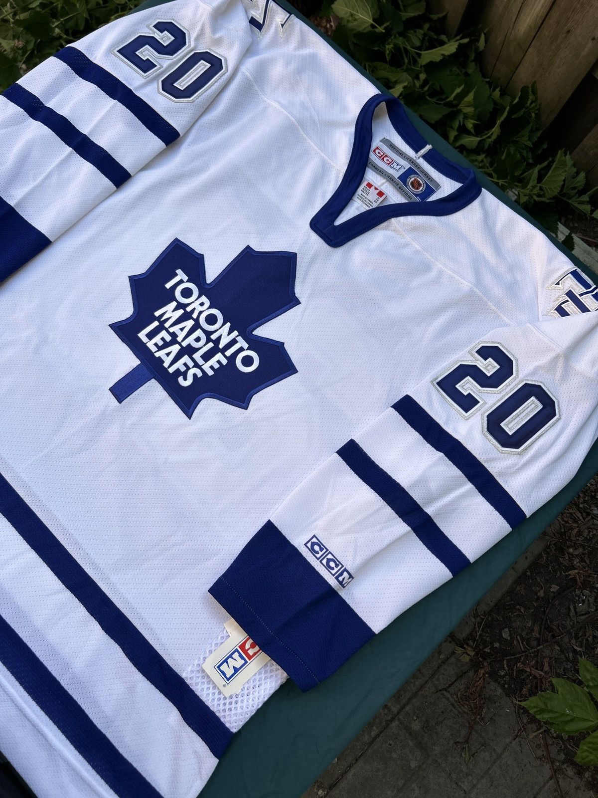 NHL Ed Belfour Signed NHL Toronto Maple Leafs CCM Jersey Size US XL / EU 56 / 4 - 4 Thumbnail