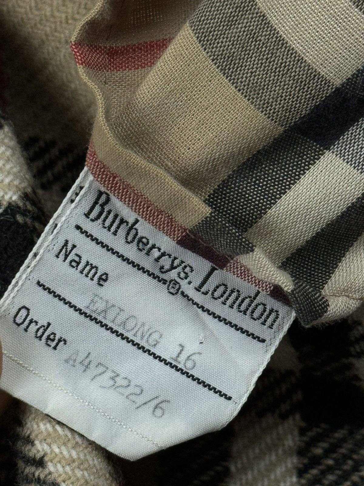 Burberry Vintage trench coat Burberry original luxury streetwear item Size L / US 10 / IT 46 - 6 Thumbnail
