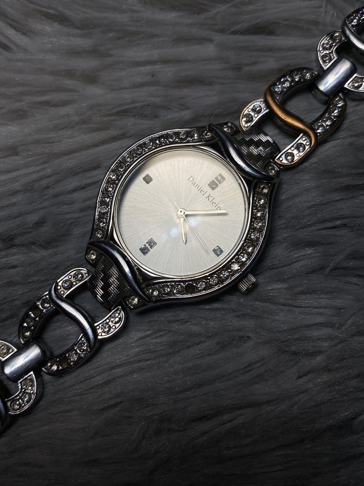 Japanese Brand Daniel Klein Crystal-Embellished Silver Watch Japanese Brand Size ONE SIZE - 8 Thumbnail