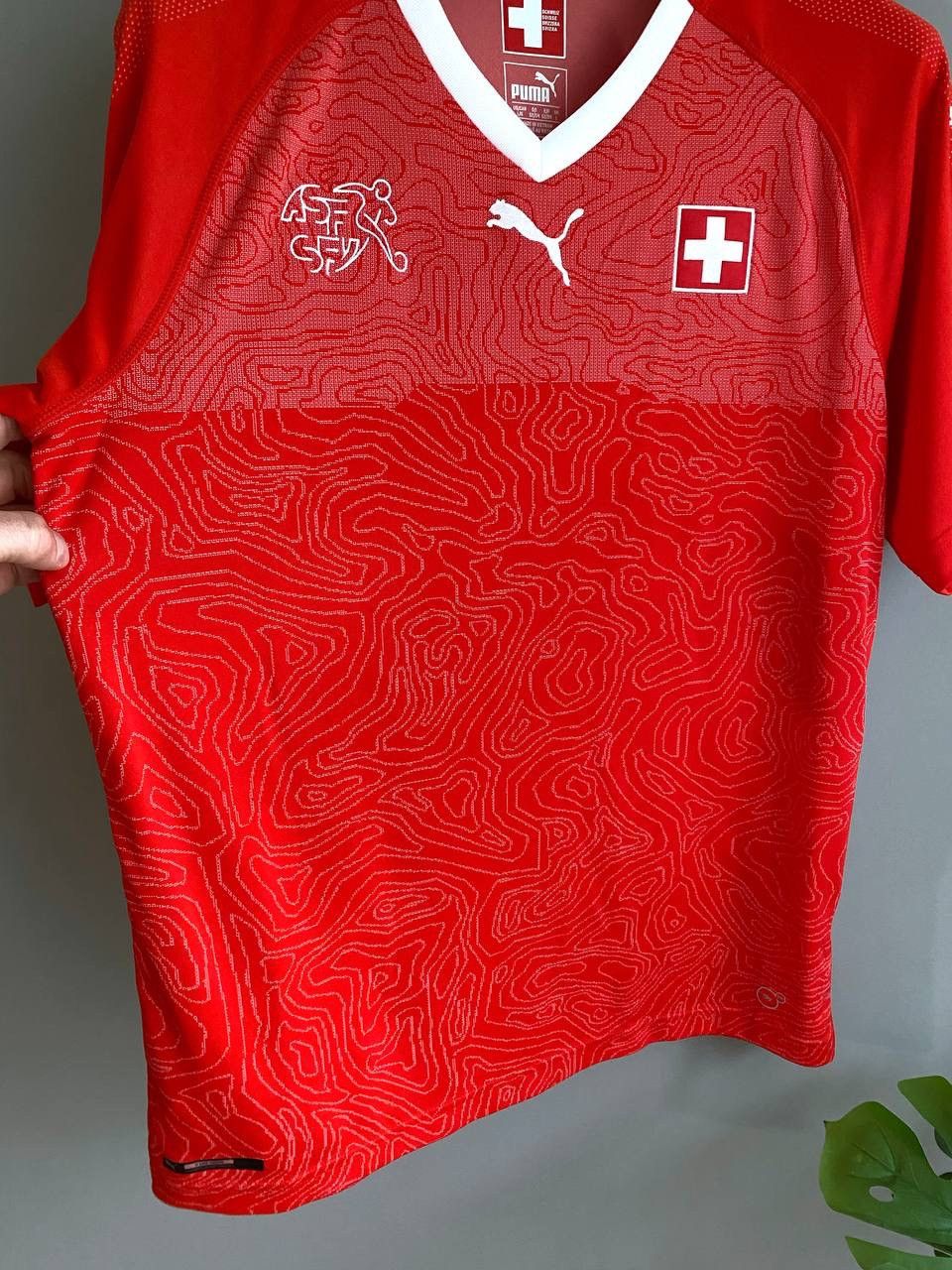 Puma Puma Switzerland/Suisse National Team Soccer Jersey, Size L Size US L / EU 52-54 / 3 - 3 Thumbnail