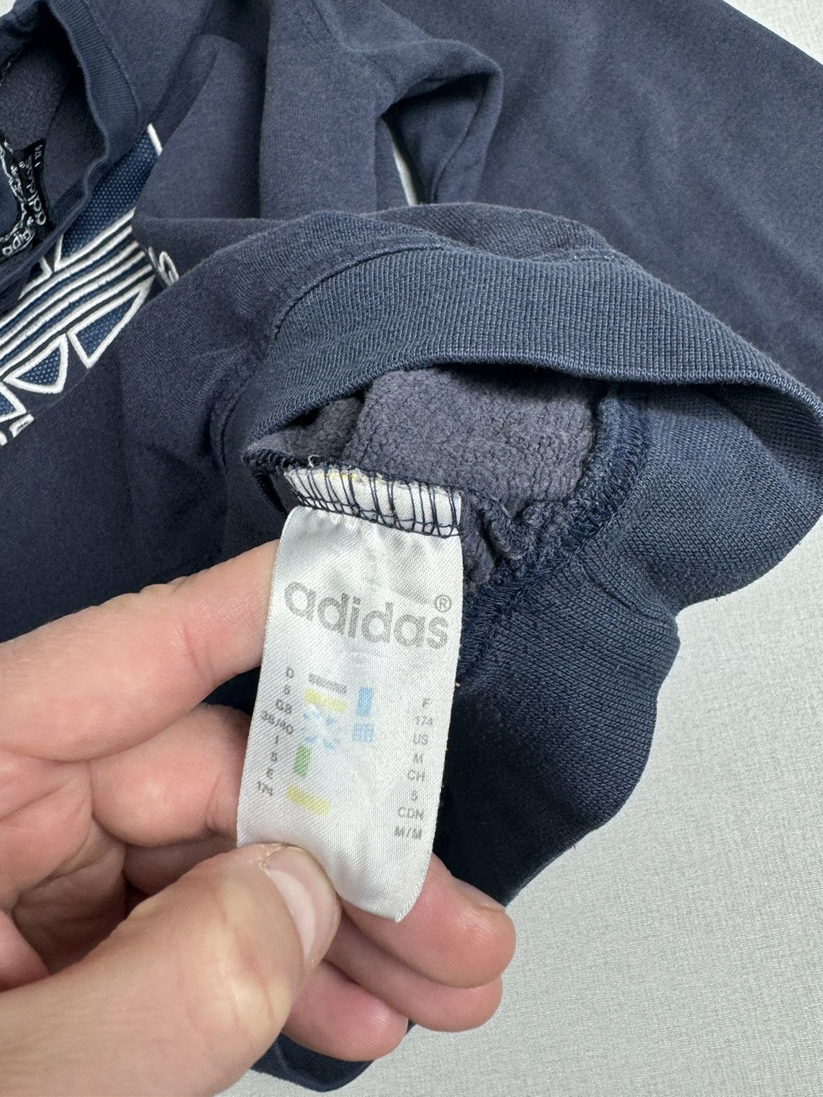 Adidas × Vintage Men’s Vintage 90’ Adidas Oversized Big Logo Sweatshirt S/M Size US M / EU 48-50 / 2 - 4 Thumbnail