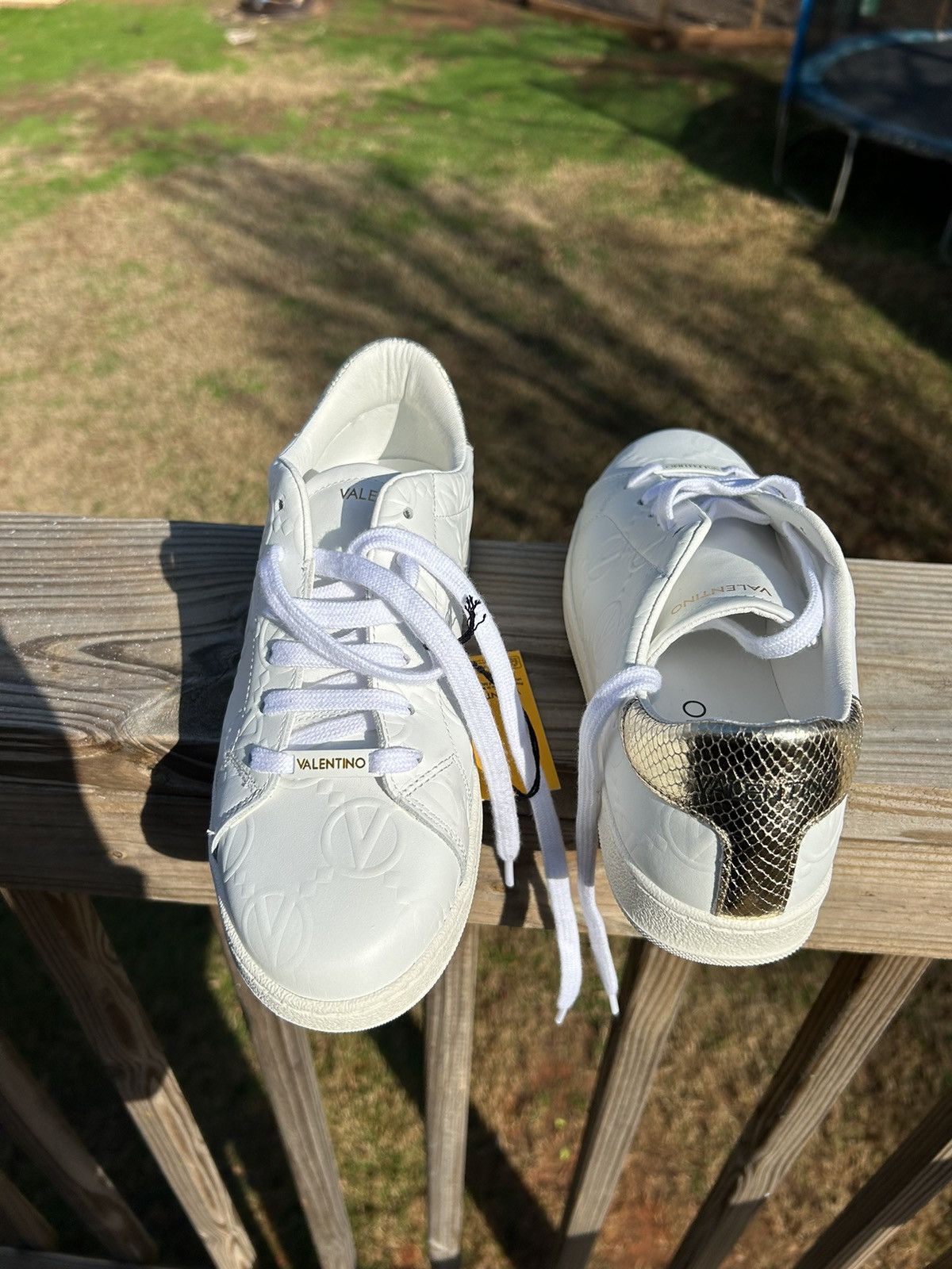 Mario Valentino Valentino White Sneakers with Cream Detail Size US 9 / IT 39 - 6 Thumbnail