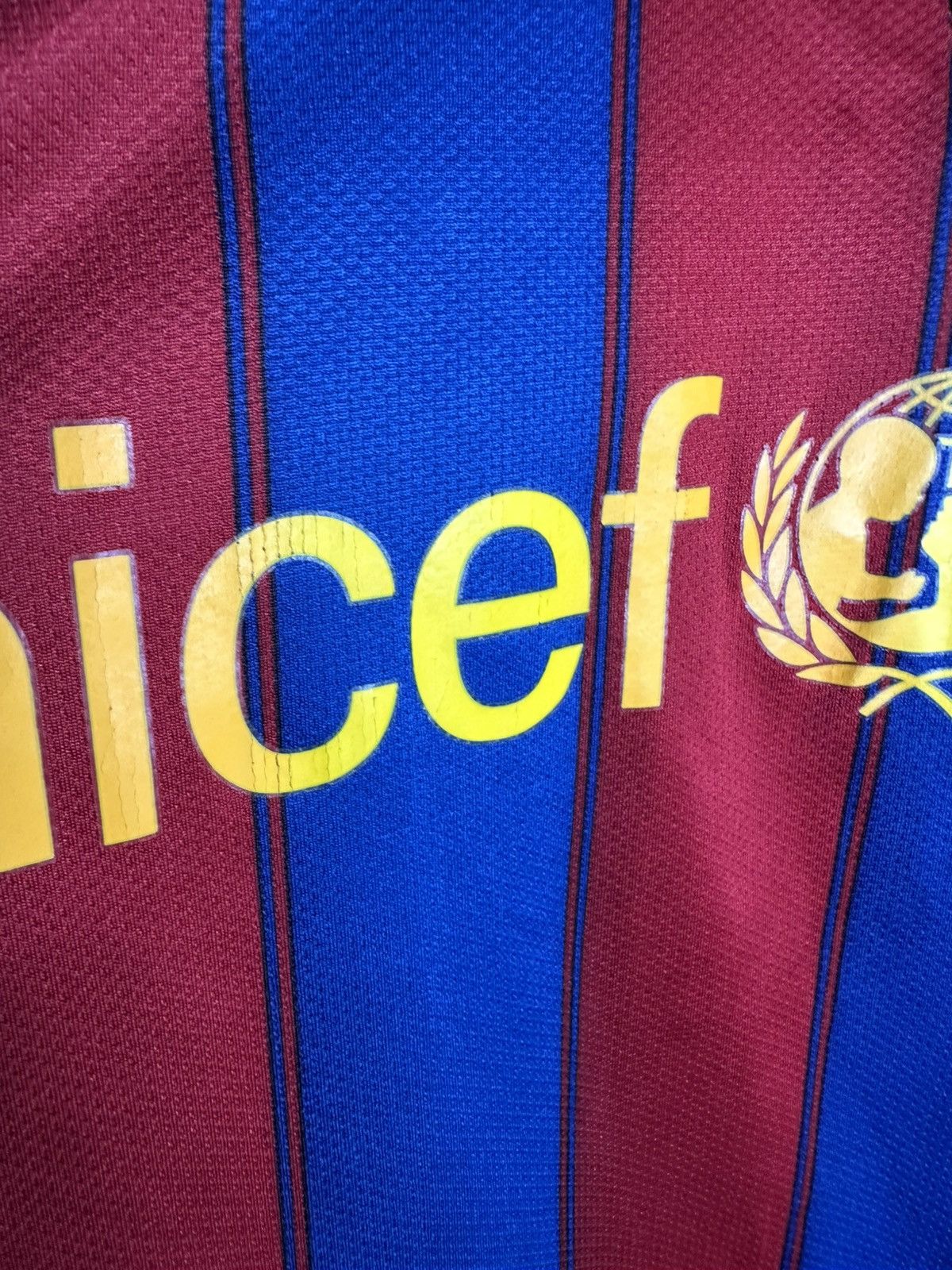 Nike FC Barcelona Retro 2009/10 Nike Home Soccer Jersey Size S Size US S / EU 44-46 / 1 - 5 Thumbnail