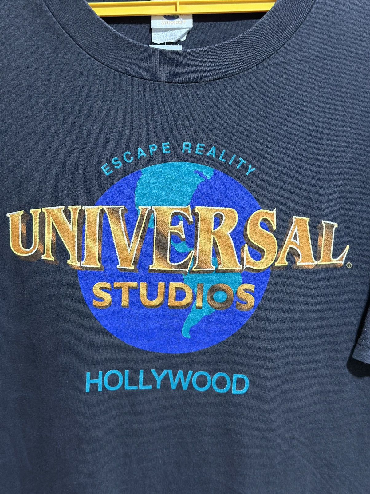 Universal Studios × Vintage Vintage Universal Studios Hollywood Sun Faded Tee Size US XL / EU 56 / 4 - 2 Thumbnail
