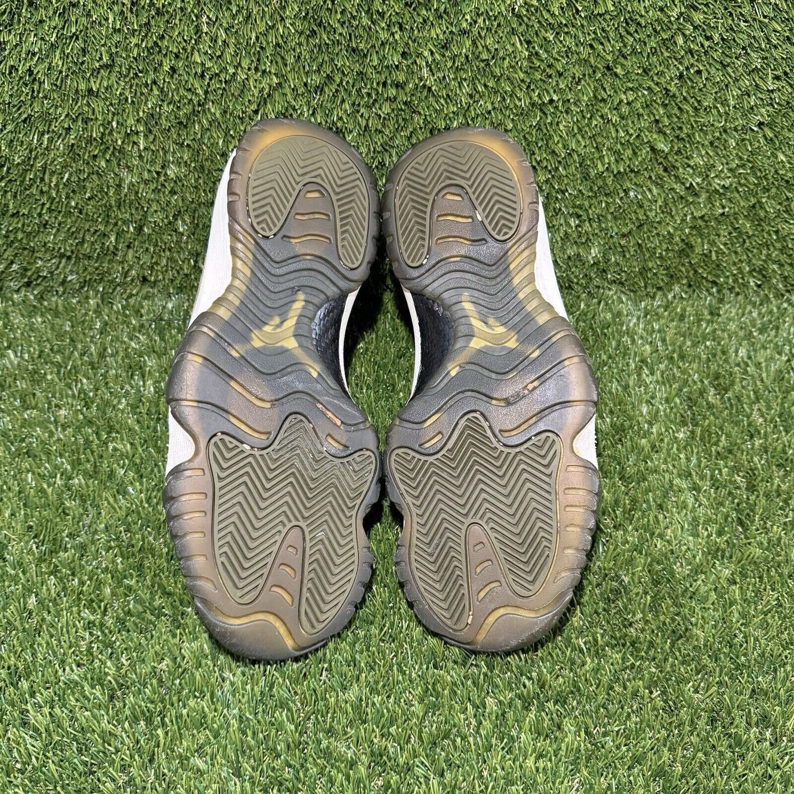 Jordan Brand Size 7.5 - Air Jordan Future Olive Canvas W Size US 7.5 / IT 37.5 - 7 Thumbnail