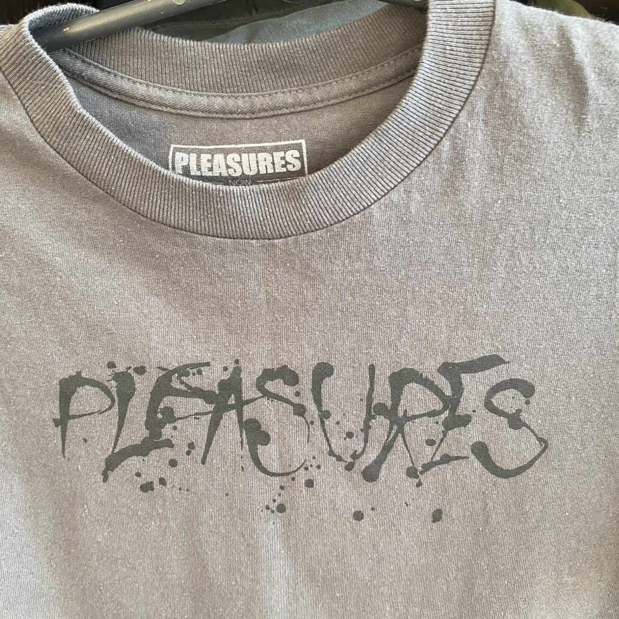 Pleasures Mens Pleasures Big Graphic Logo y2k streetwear tee Size US S / EU 44-46 / 1 - 4 Thumbnail