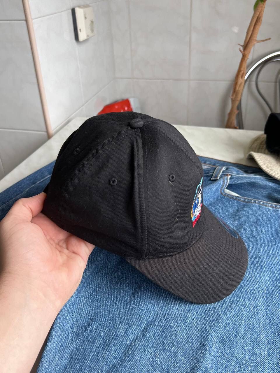 Hook-Ups VTG Hook-Ups Super Assassin Anime Girl FlexFit 2000s Cap Hat Size ONE SIZE - 4 Thumbnail