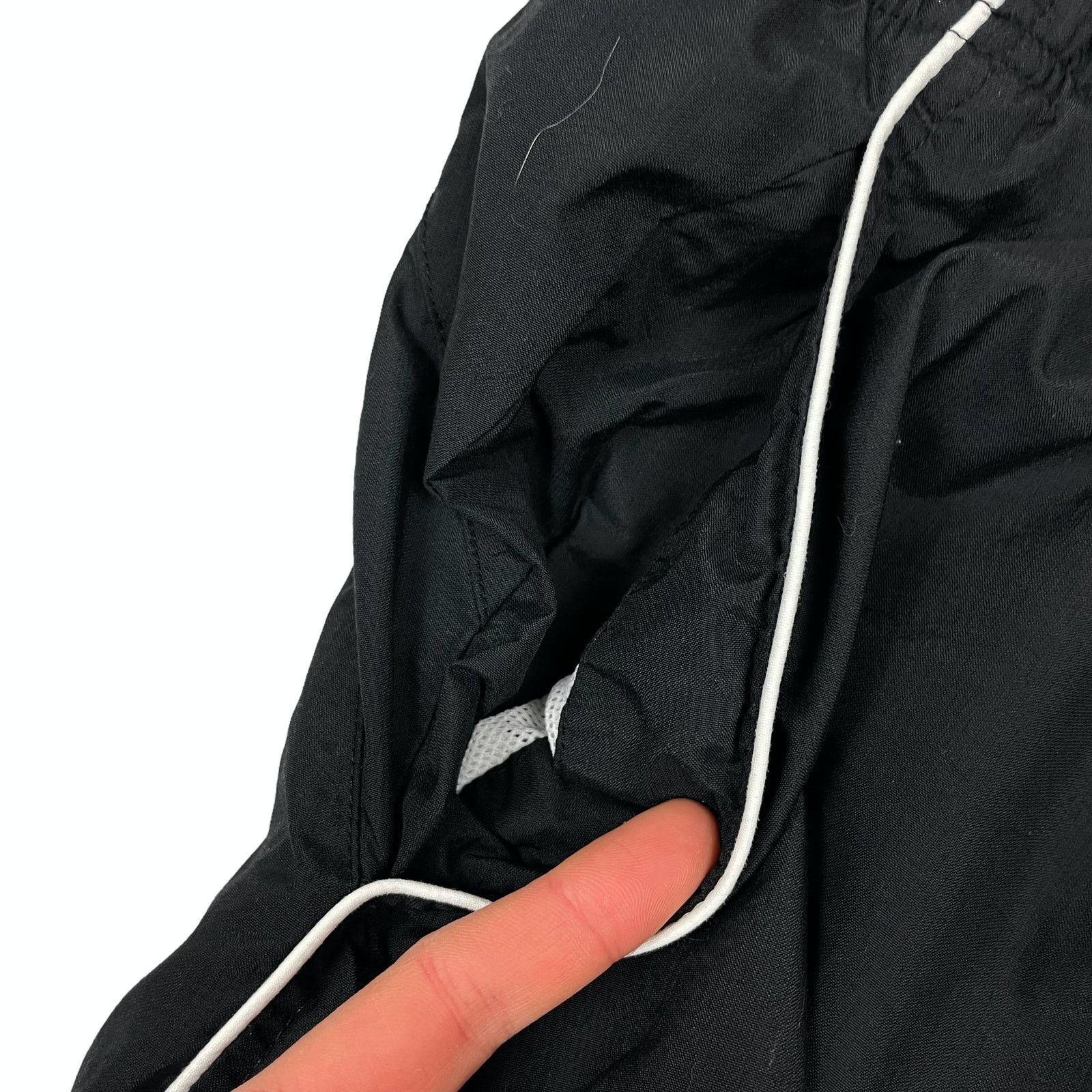 Nike × Vintage Nike Mens Black Drawstring Swoosh Logo Athletic Shorts Large Size US 32 / EU 48 - 4 Thumbnail