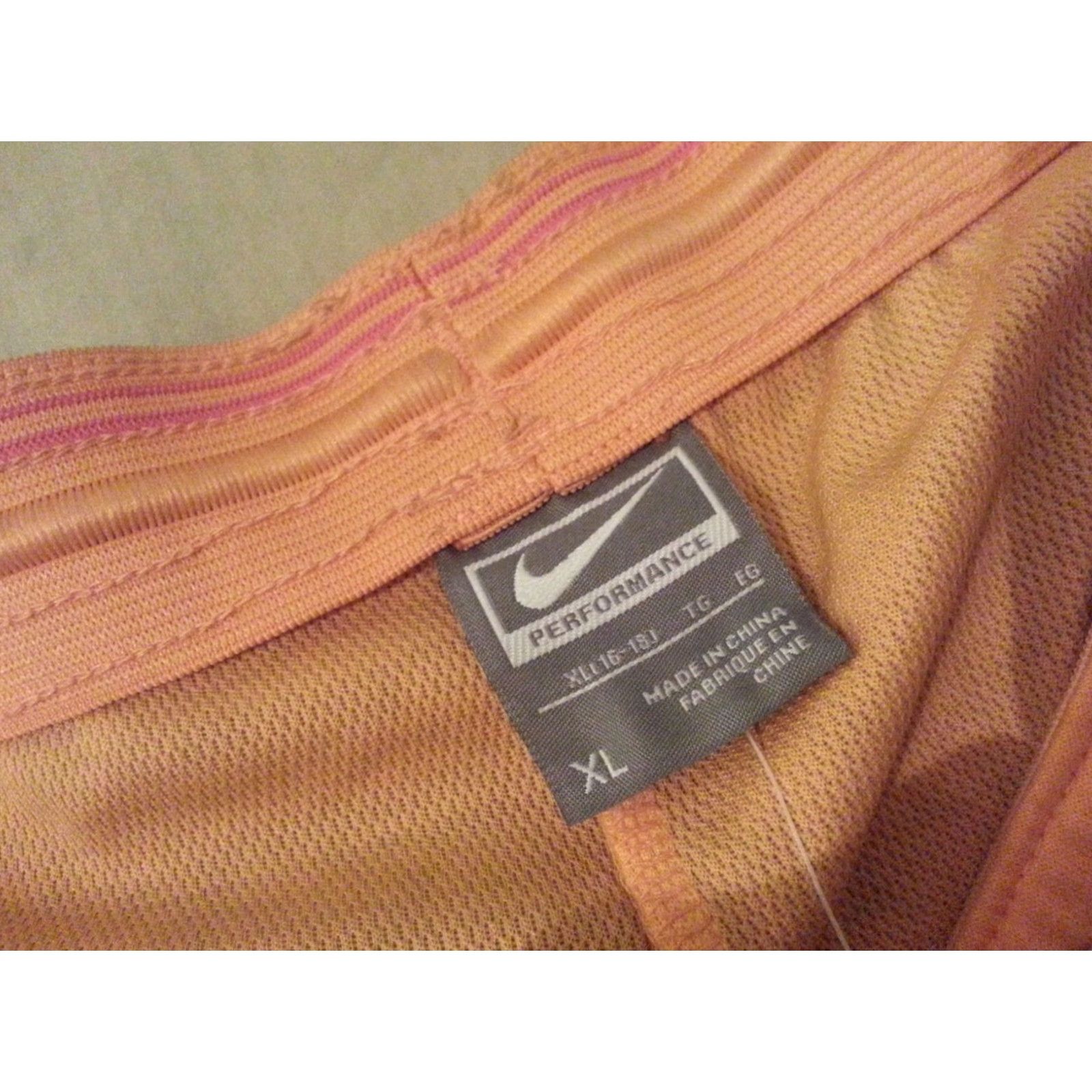 Nike Womens Nike Shorts XL Athletic Yellow Sports Gym Workout Shirt? Size 40" / US 18 - 6 Thumbnail