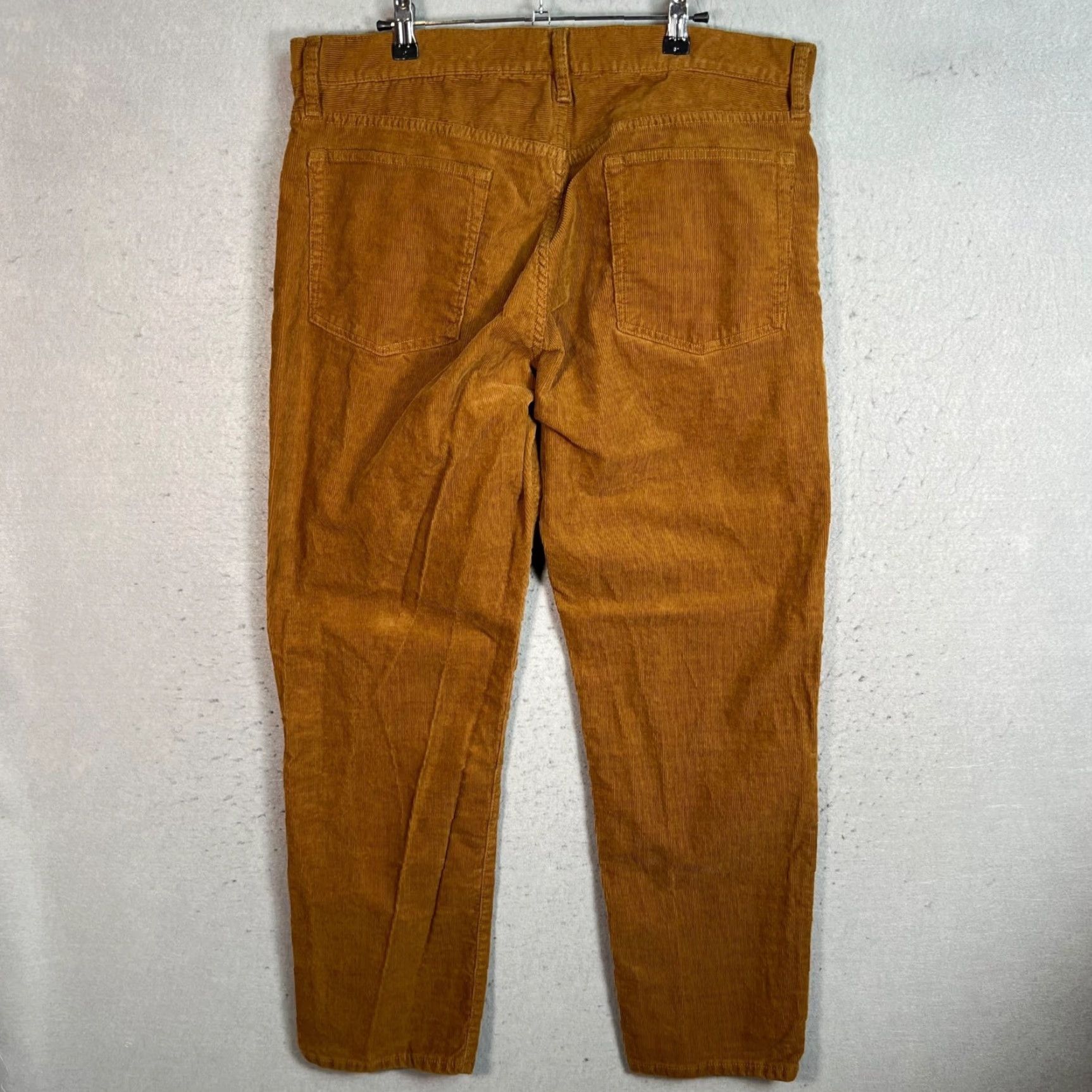 Gap Gap Mens Size 36 x 30 Slim Fit Brown Tapered Leg Corduroy Pant Shirt? Size US 36 / EU 52 - 2 Thumbnail
