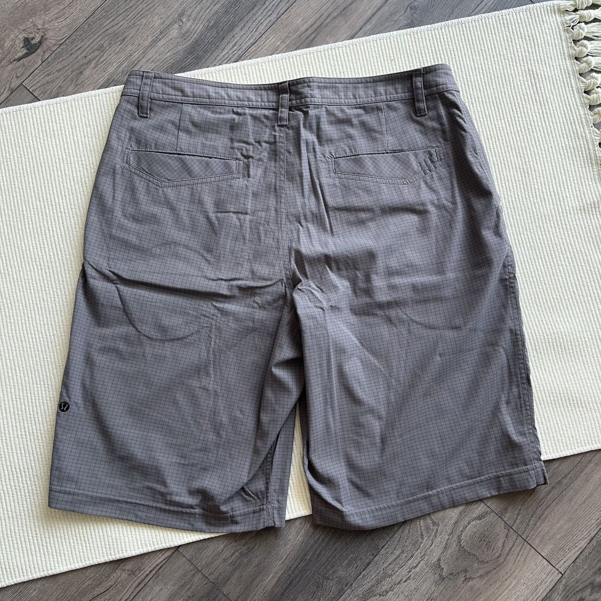 Lululemon Lululemon Gray Grid Check Print Chino Stretch Golf Shorts Size US 36 / EU 52 - 5 Thumbnail