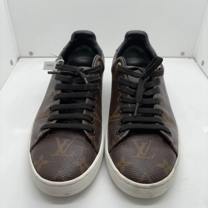 Louis Vuitton Louis Vuitton Frontrow Monogram Leather Sneakers for Women Size US 6 / IT 36 - 2 Thumbnail