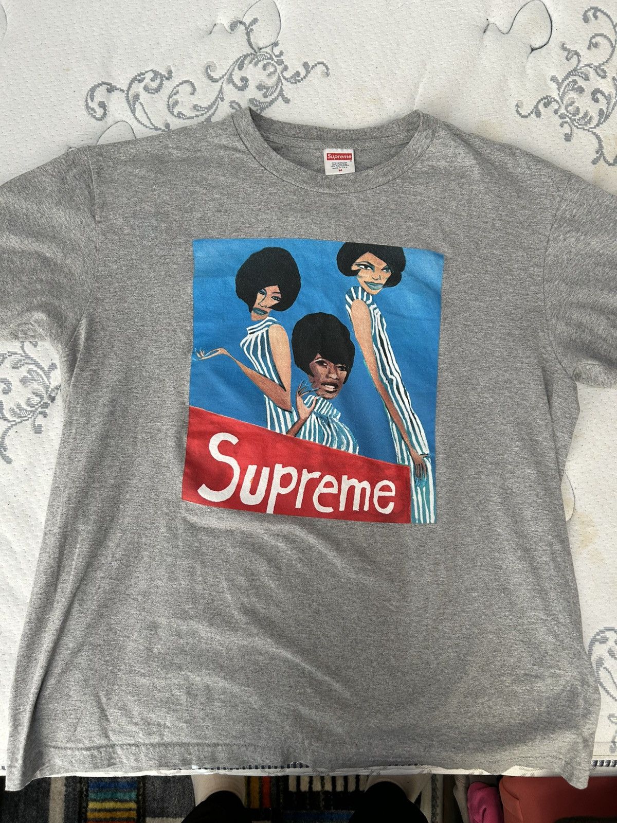 Supreme Supreme group tee Size US M / EU 48-50 / 2 - 1 Thumbnail