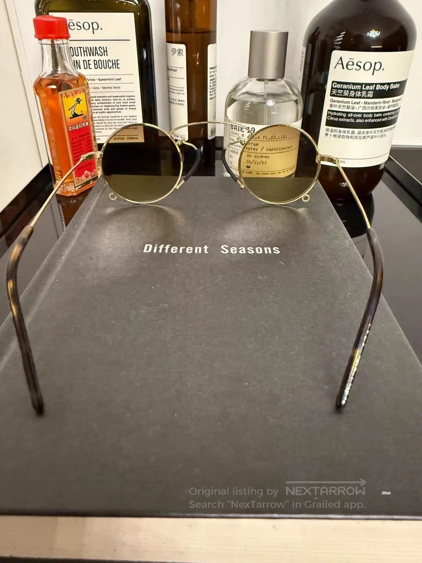 Gucci Gold Round Frame Sunglasses with Tinted Lenses. Size ONE SIZE - 3 Thumbnail