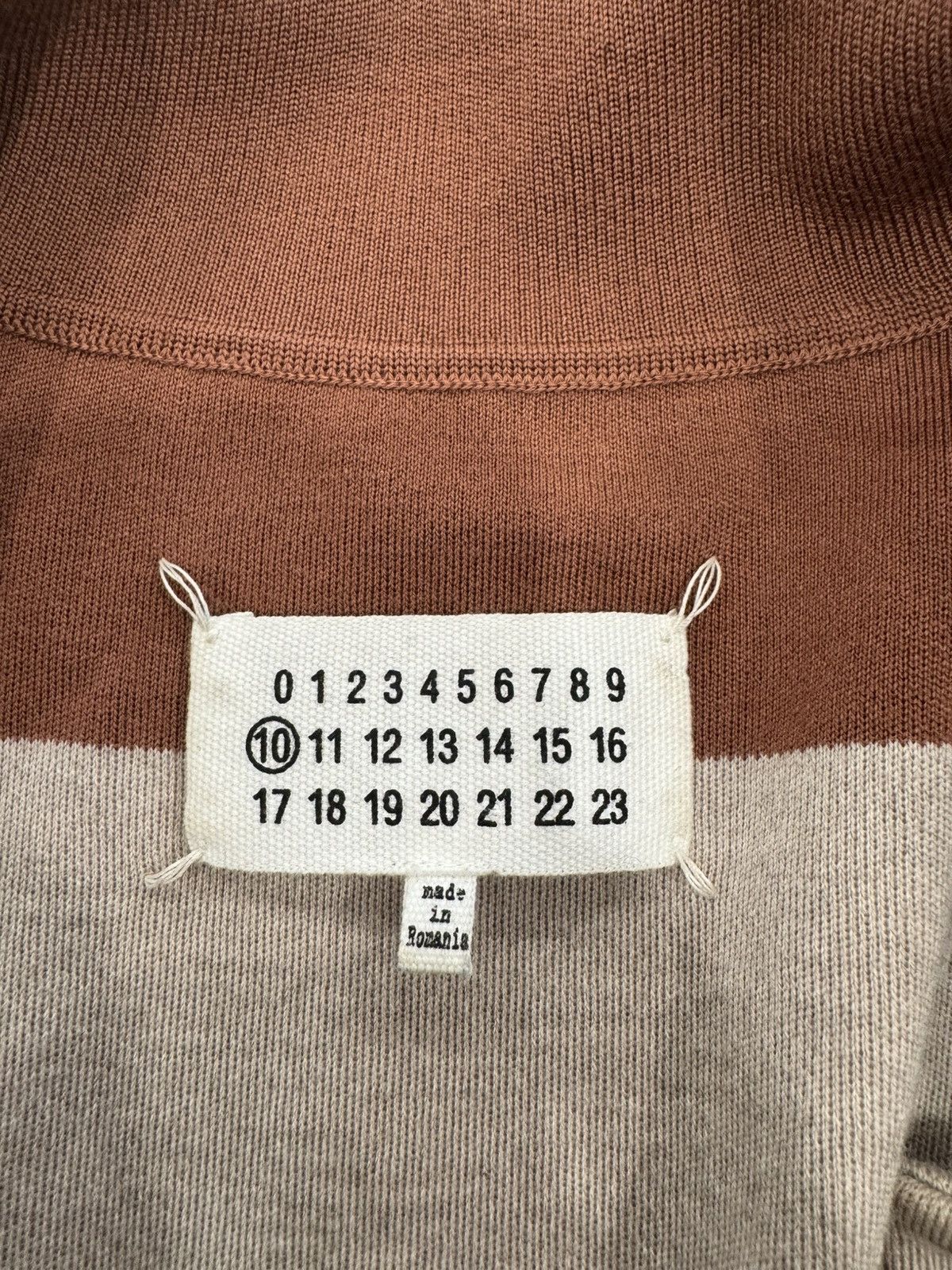 Maison Margiela Maison Margiela Brown and Navy 14 gauge sweater Size US S / EU 44-46 / 1 - 5 Thumbnail