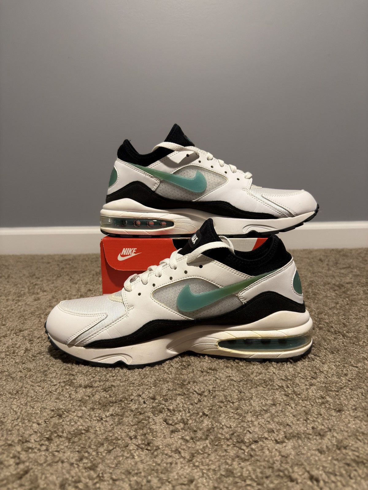 Nike 2018 Nike Air Max 93 "Menthol" Size US 10.5 / EU 43-44 - 3 Thumbnail