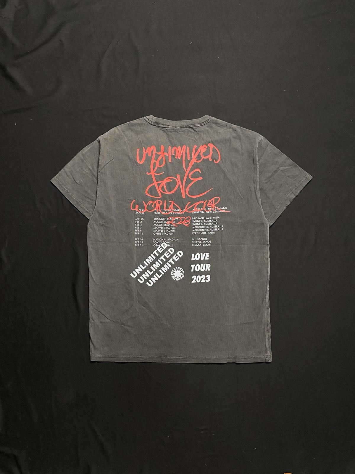 Japanese Brand Deadstock Red Hot Chili Peppers Totem T-shirt Large Size US L / EU 52-54 / 3 - 6 Thumbnail