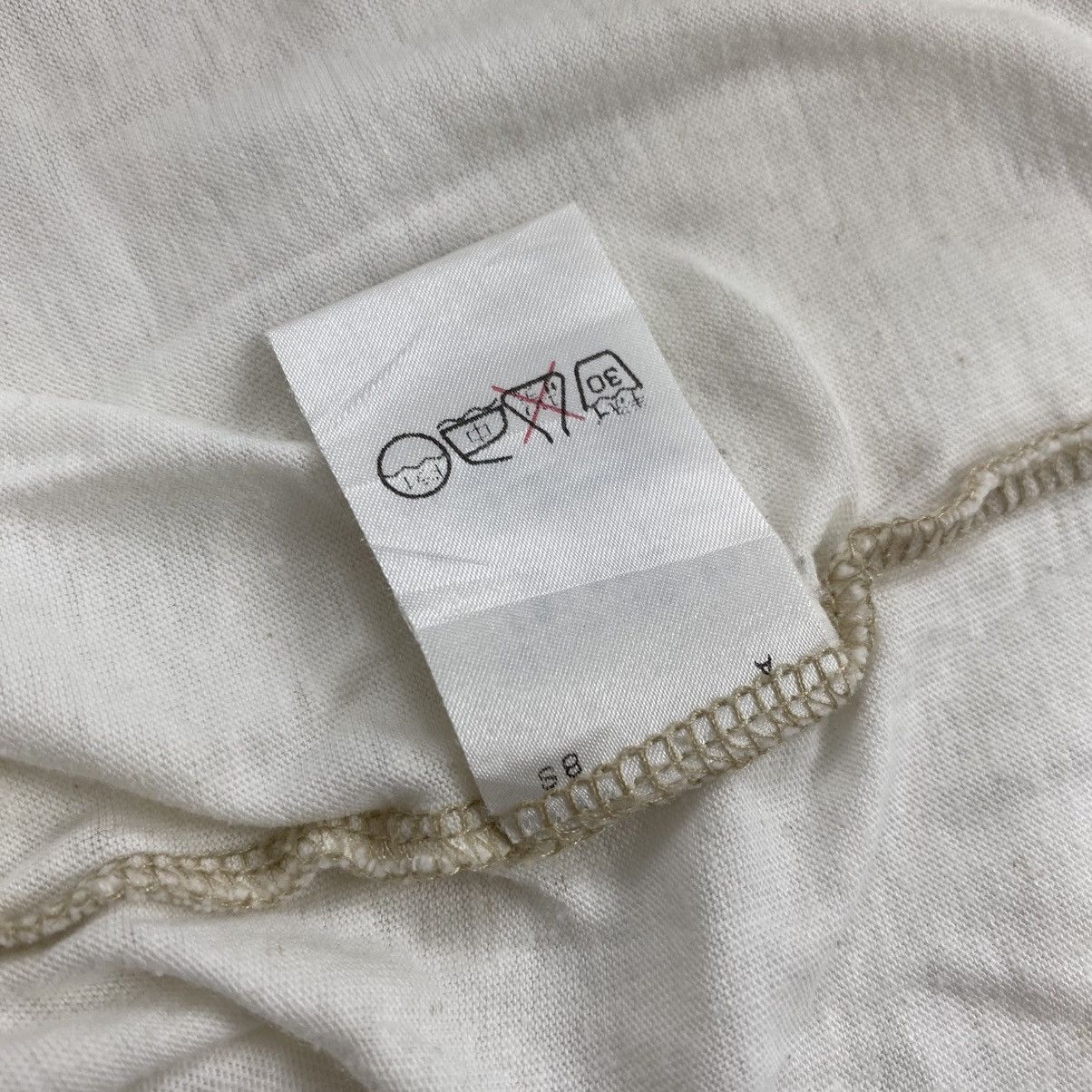 Fendi Vintage Fendi Italy Logo Pocket Design Tee Luxury Size US M / EU 48-50 / 2 - 10 Thumbnail