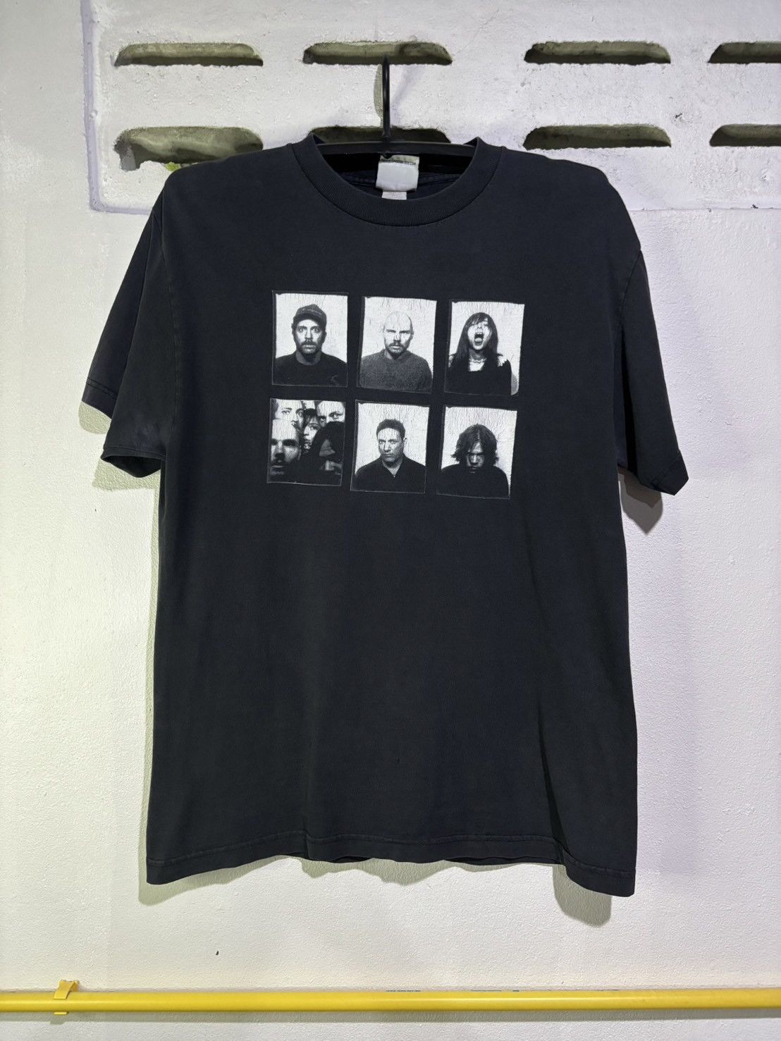 Band Tees Vintage Zwan Size US L / EU 52-54 / 3 - 1 Thumbnail