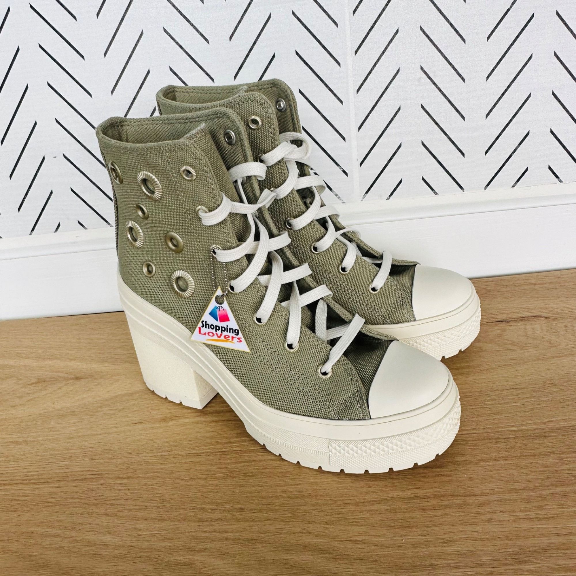 Converse ❤️Converse Chuck 70 De Luxe High Heel Green Platform Size 5. Size US 5.5 / EU 38 - 2 Thumbnail