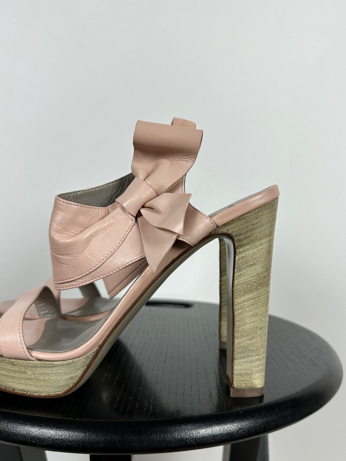Valentino Valentino Garavani Pink Leather Bow Heel Sandals Platform Size US 7.5 / IT 37.5 - 12 Thumbnail