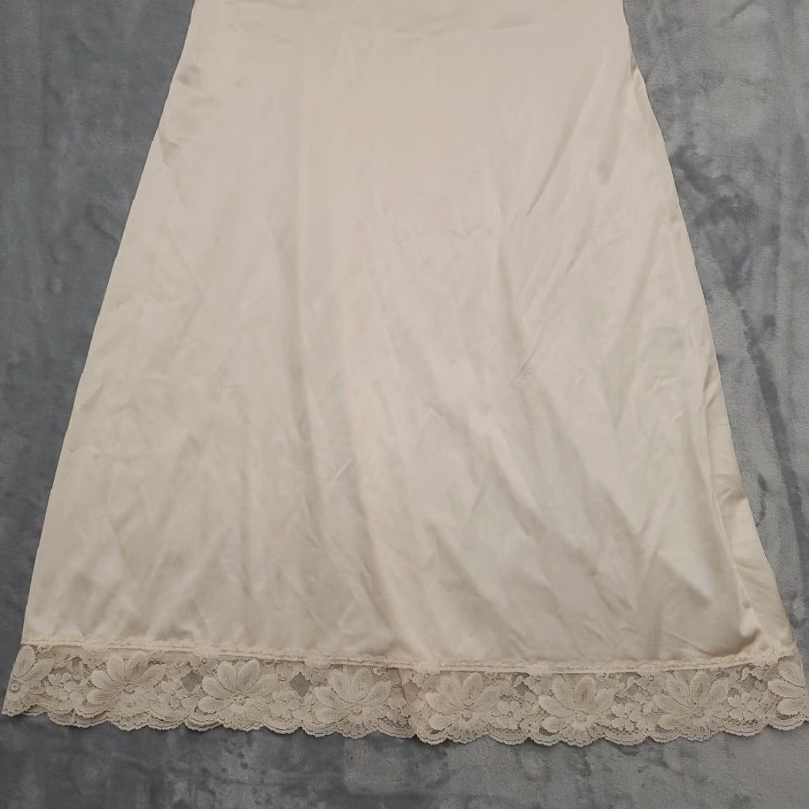 Vintage VINTAGE Lorraine Nightgown Womens 36 Tall Beige Nylon Lace Romantic Cottagecore Camisole Sleeveless Shirt Dress Womens Lace Size ONE SIZE - 3 Thumbnail