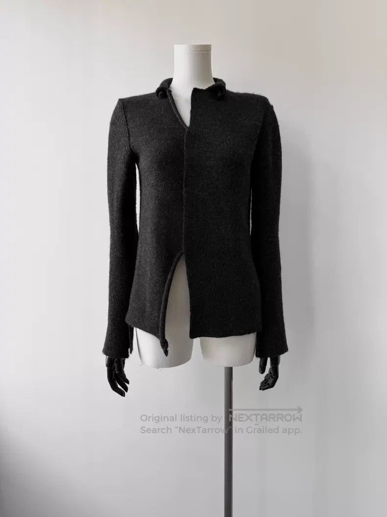 Yohji Yamamoto Yohji Yamamoto size 3 05AW abnormity asymmetry long sleeves Size L / US 10 / IT 46 - 1 Thumbnail