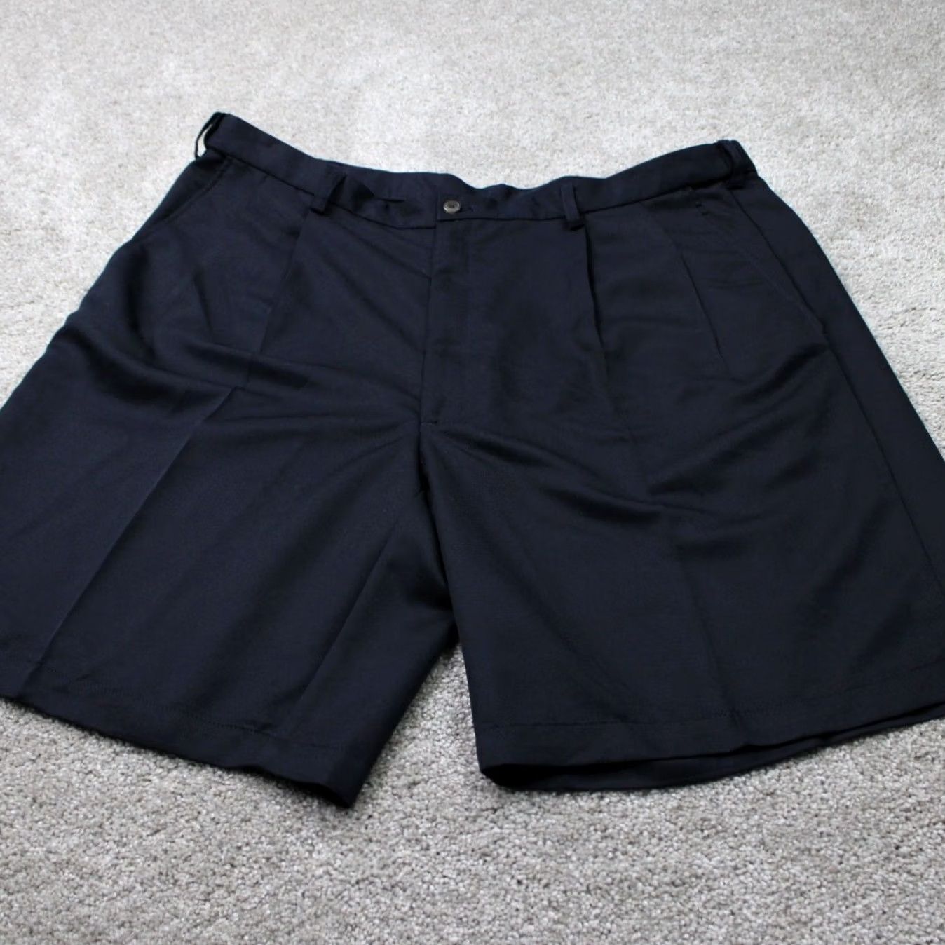 Haggar Haggar Mens 40 Blue Pleated 100% Polyester Bermuda Shorts NWT Inseam 10" Zip Pockets Flat Front Casual Golf Stretch Lightweight Size US 40 / EU 56 - 2 Thumbnail