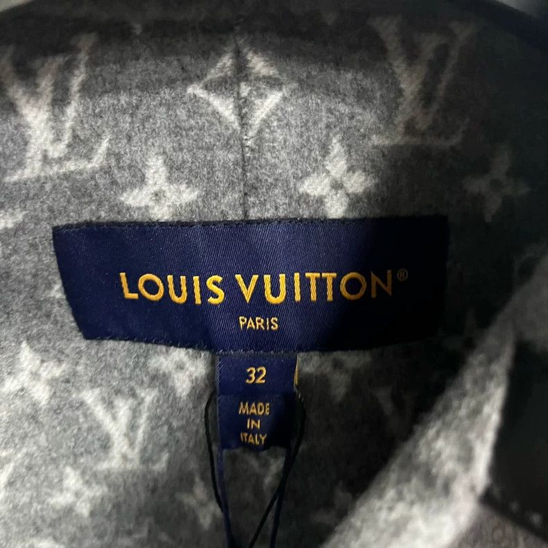 Louis Vuitton Louis Vuitton 25 Latest Removable Collar Double Patch Pock Size 4XL / US 24-26 - 2 Thumbnail