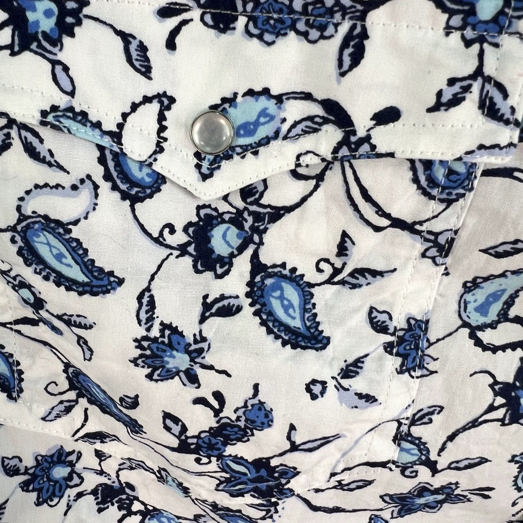 Roper Roper Shirt Men's Pearl-Snap Floral Woven Cotton Button-Up XL White/Blue Floral Western Shirt Mens XL Blue White - Regular Fit Size US XL / EU 56 / 4 - 4 Thumbnail