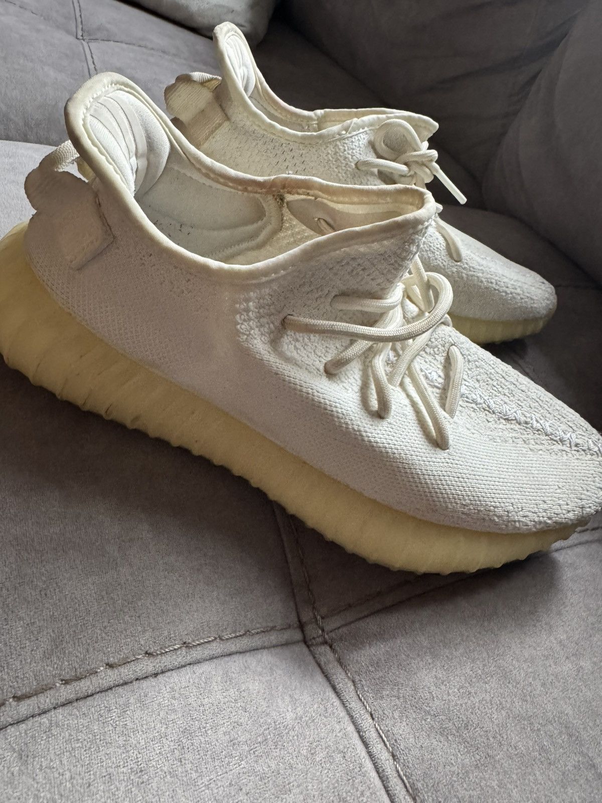 Yeezy YEEZY BOOST CP9366 sz US7.5 see all photos and description Size US 7.5 / EU 40-41 - 3 Thumbnail