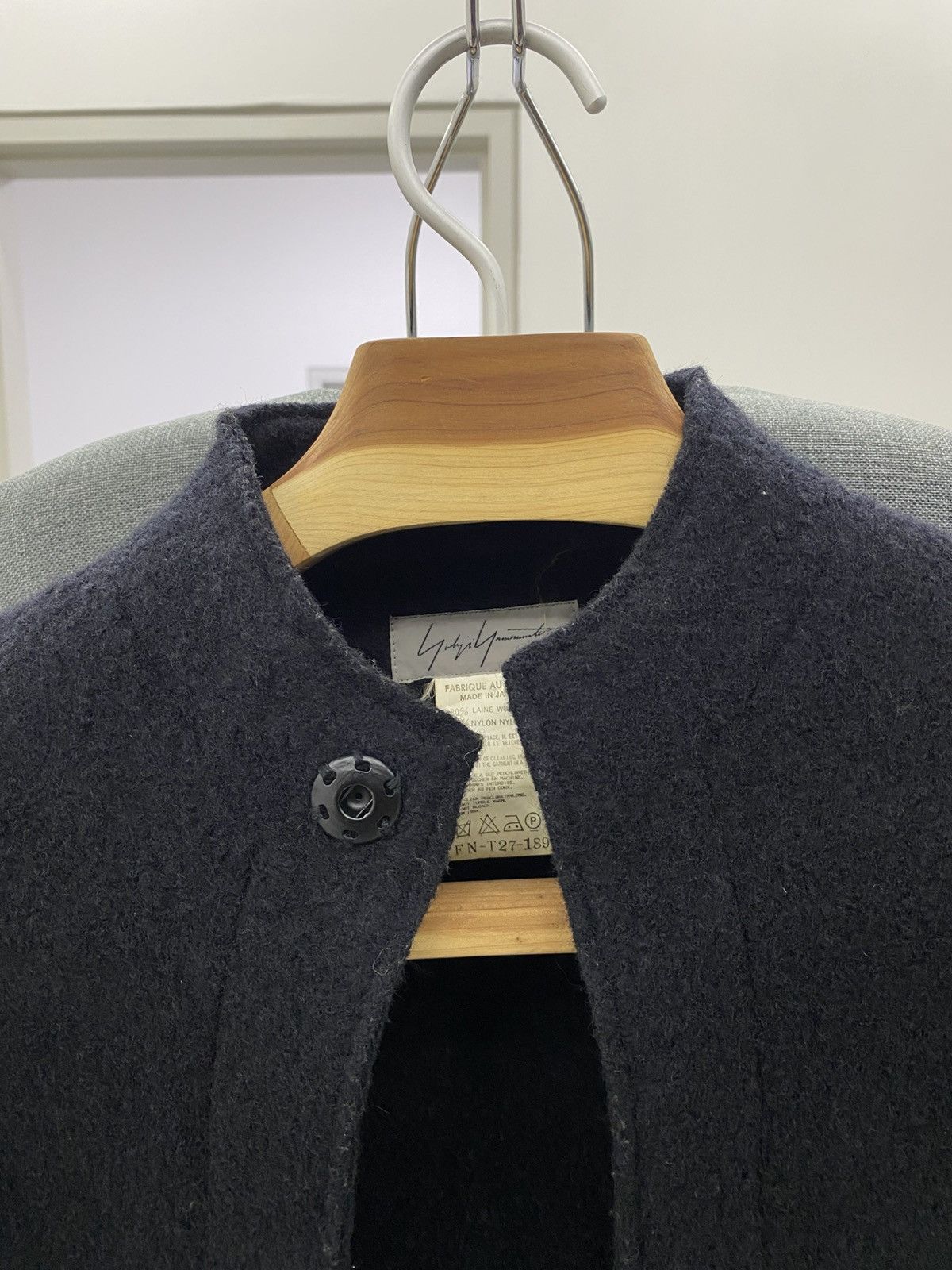 Yohji Yamamoto Vtg Yohji Yamamoto signature AW05 black felted wool coat Size S / US 4 / IT 40 - 5 Thumbnail