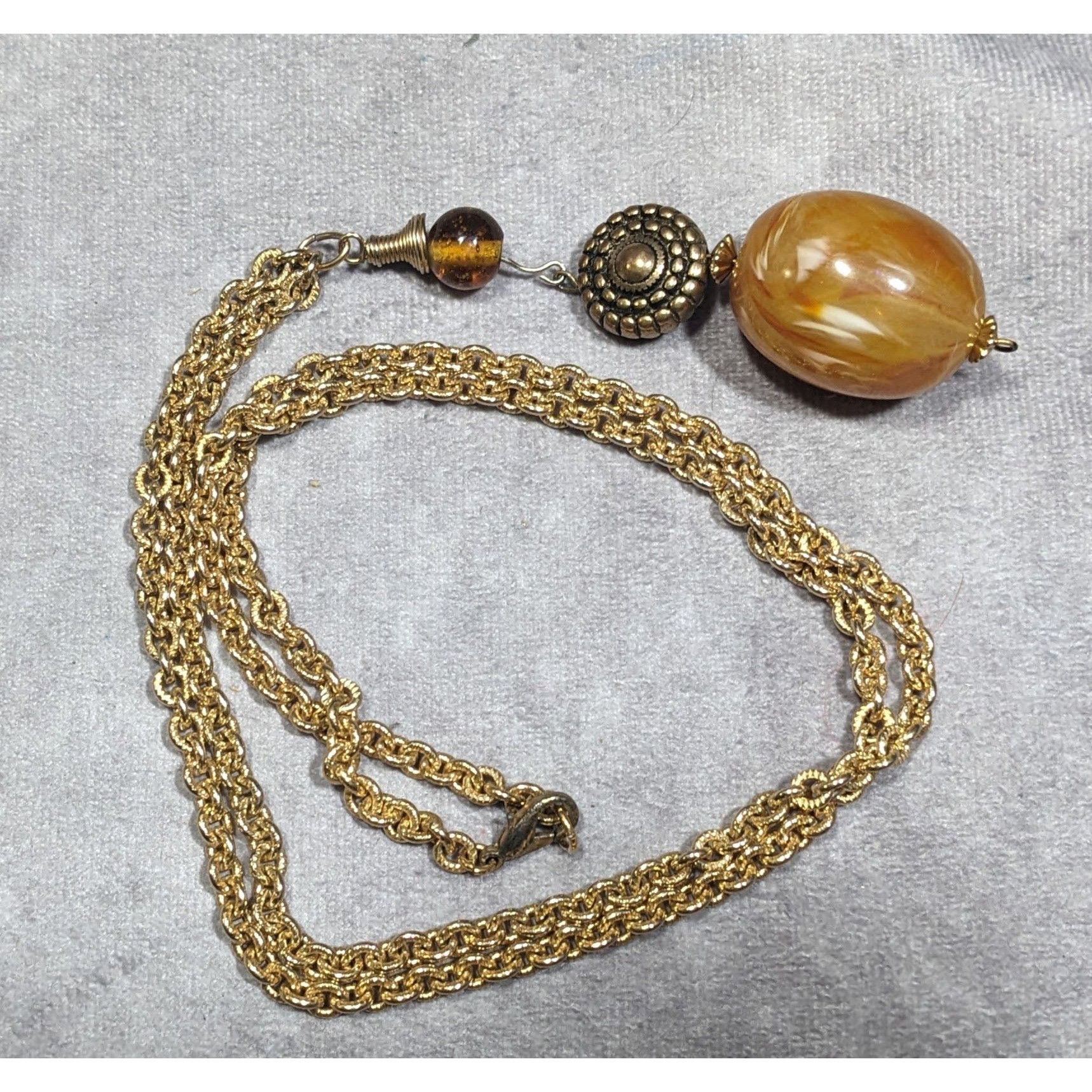 Other Retro Gold Tone And Honey Pendant Necklace Size ONE SIZE - 9 Thumbnail