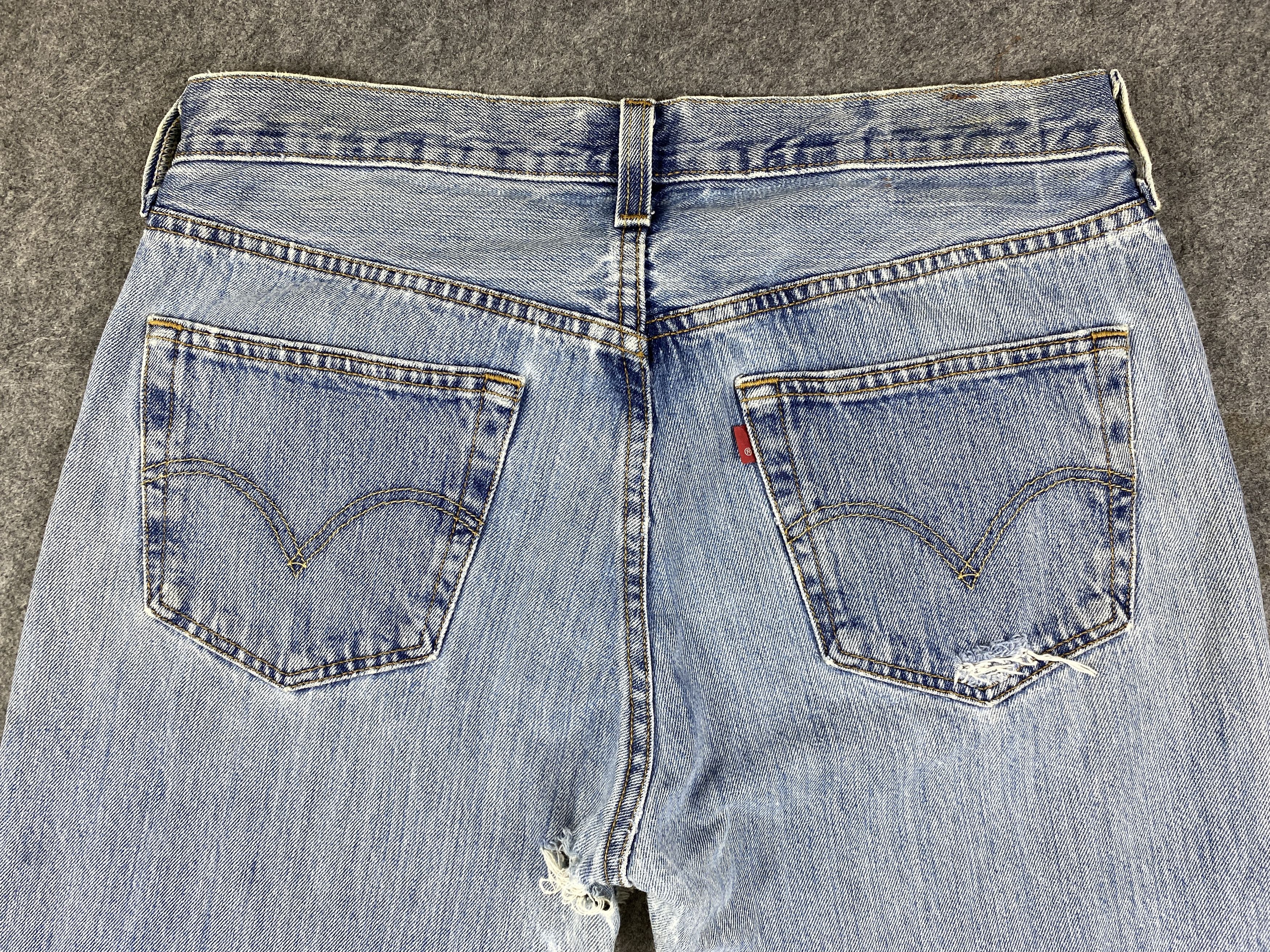 Levi's Blue Vintage Levi's 501 Jeans 31x30.5 Denim -JN2290 Size US 31 - 4 Thumbnail