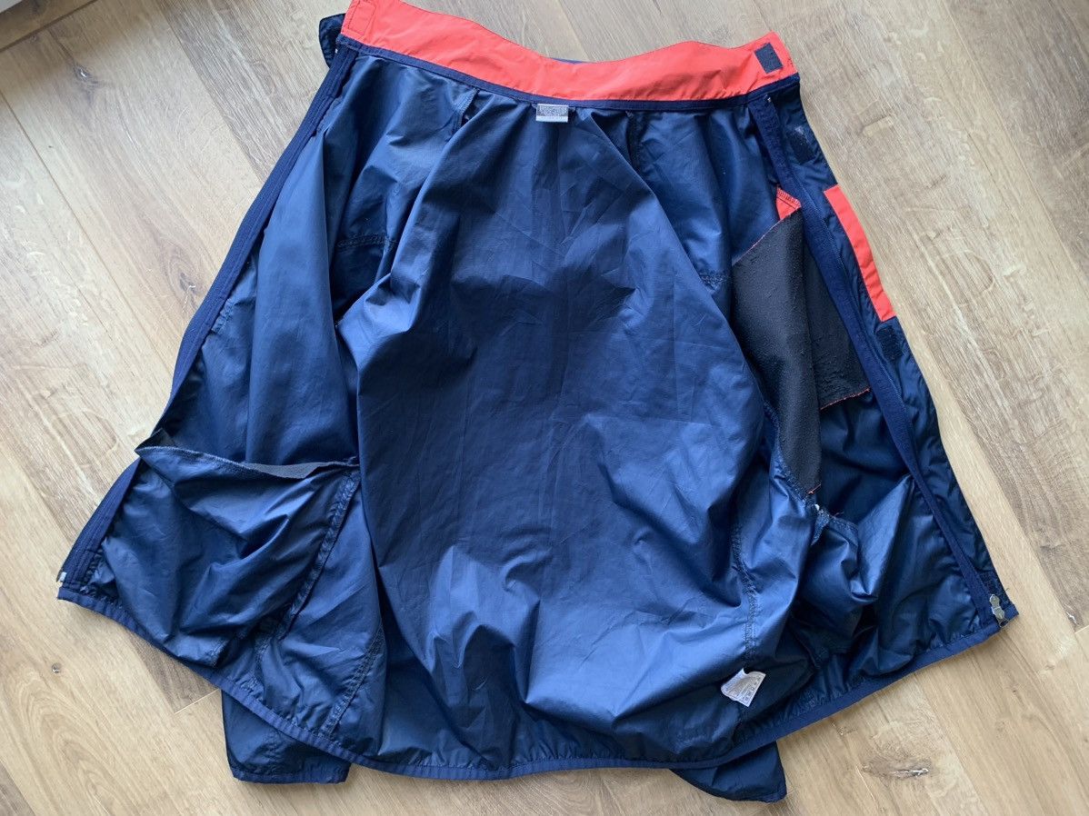 Vintage Vintage Nike Embroidered swoosh jacket Size US L / EU 52-54 / 3 - 9 Thumbnail