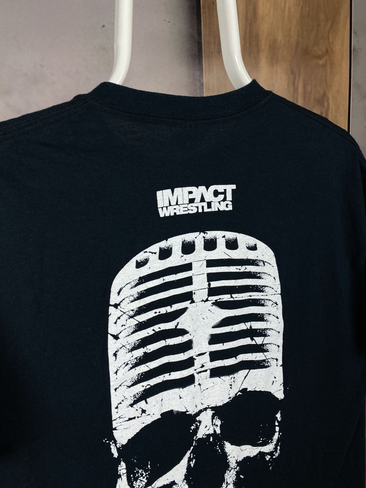 WWE 🎙️Vintage 00s T-Shirt People Are Fake Impact Wrestling Tee🎙️ Size US M / EU 48-50 / 2 - 3 Thumbnail