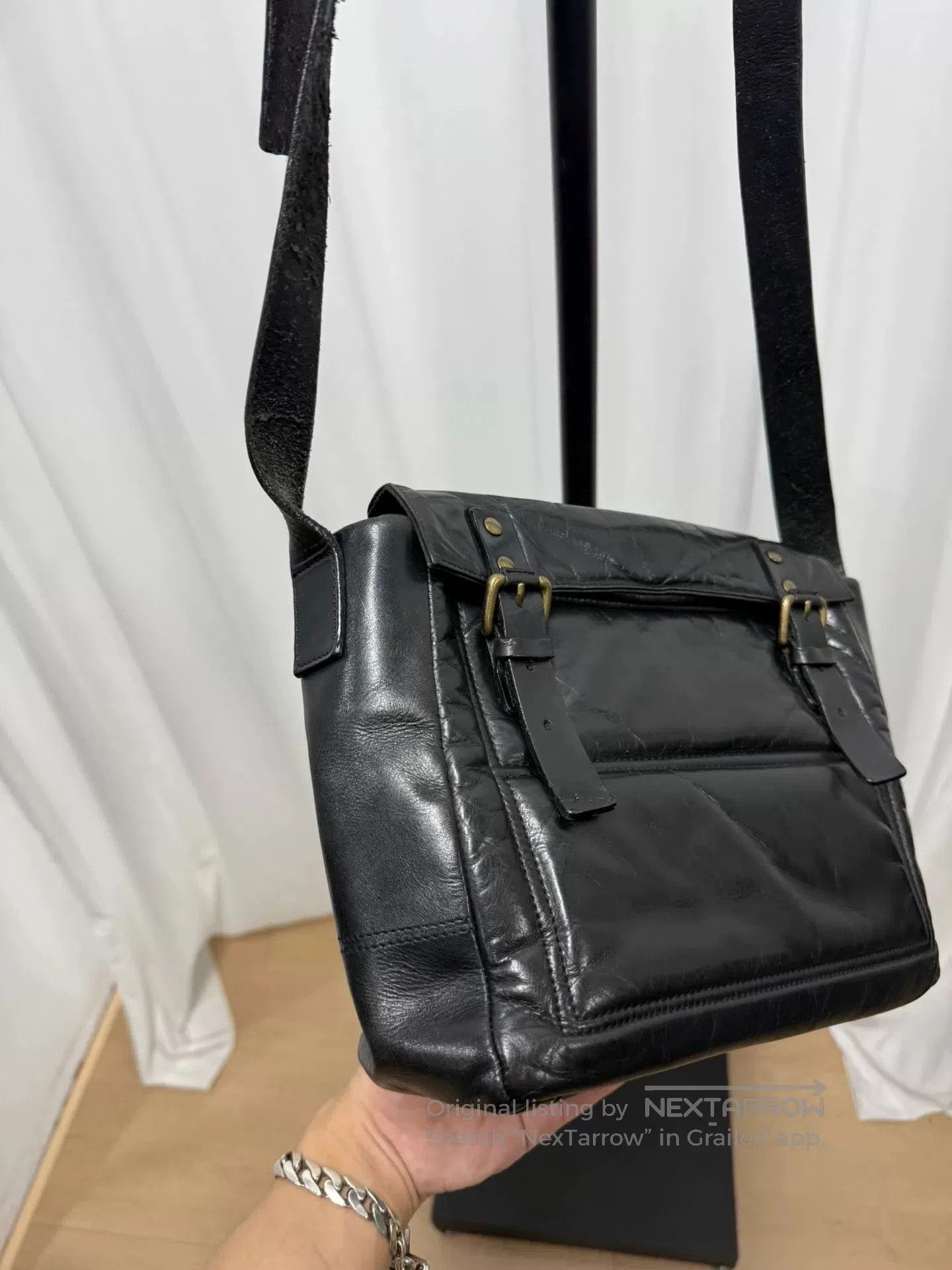 Dries Van Noten Dries Van Noten Waxed Leather Messenger Bag. Size ONE SIZE - 4 Thumbnail