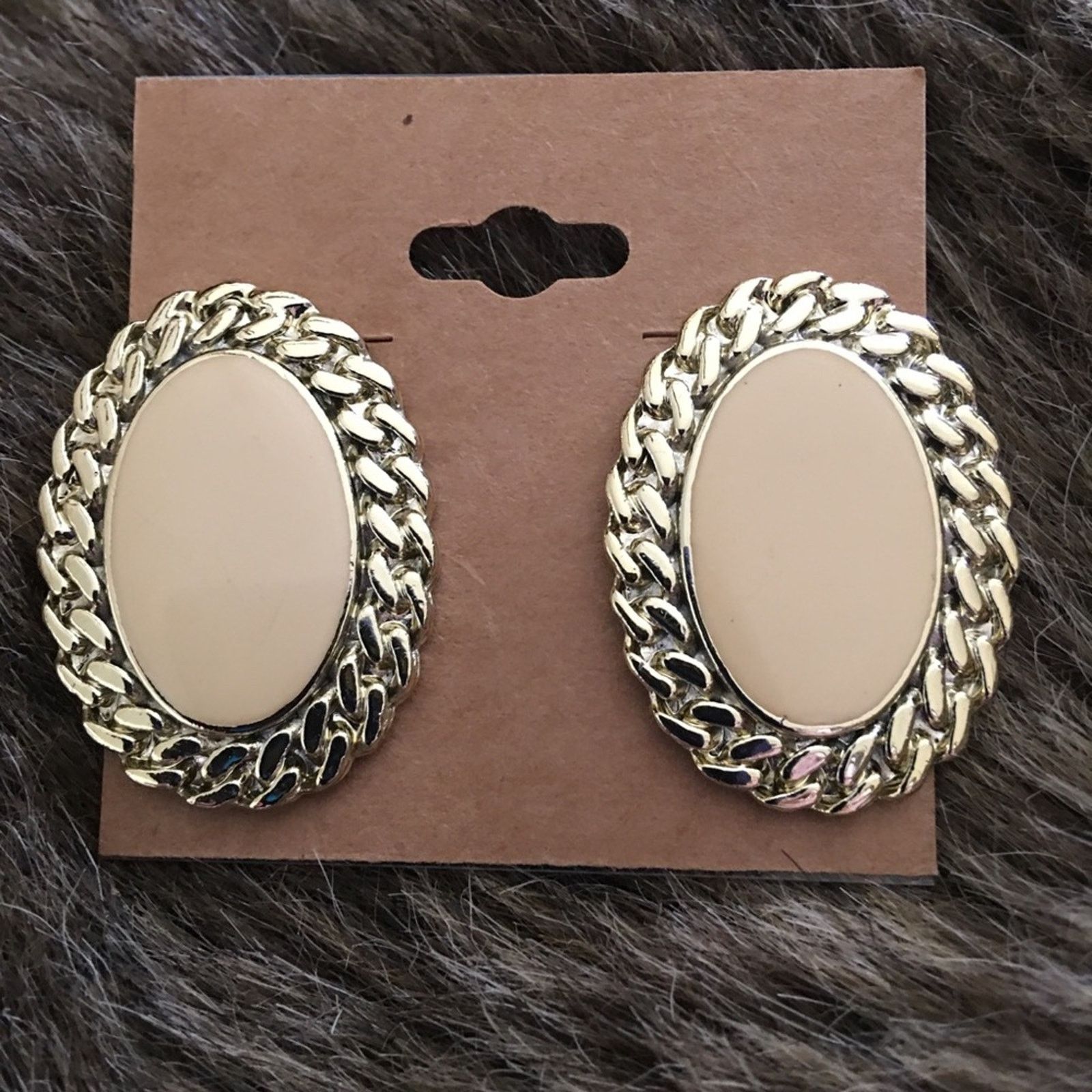Vintage Vintage cream enamel gold chain border earrings Size ONE SIZE - 4 Thumbnail